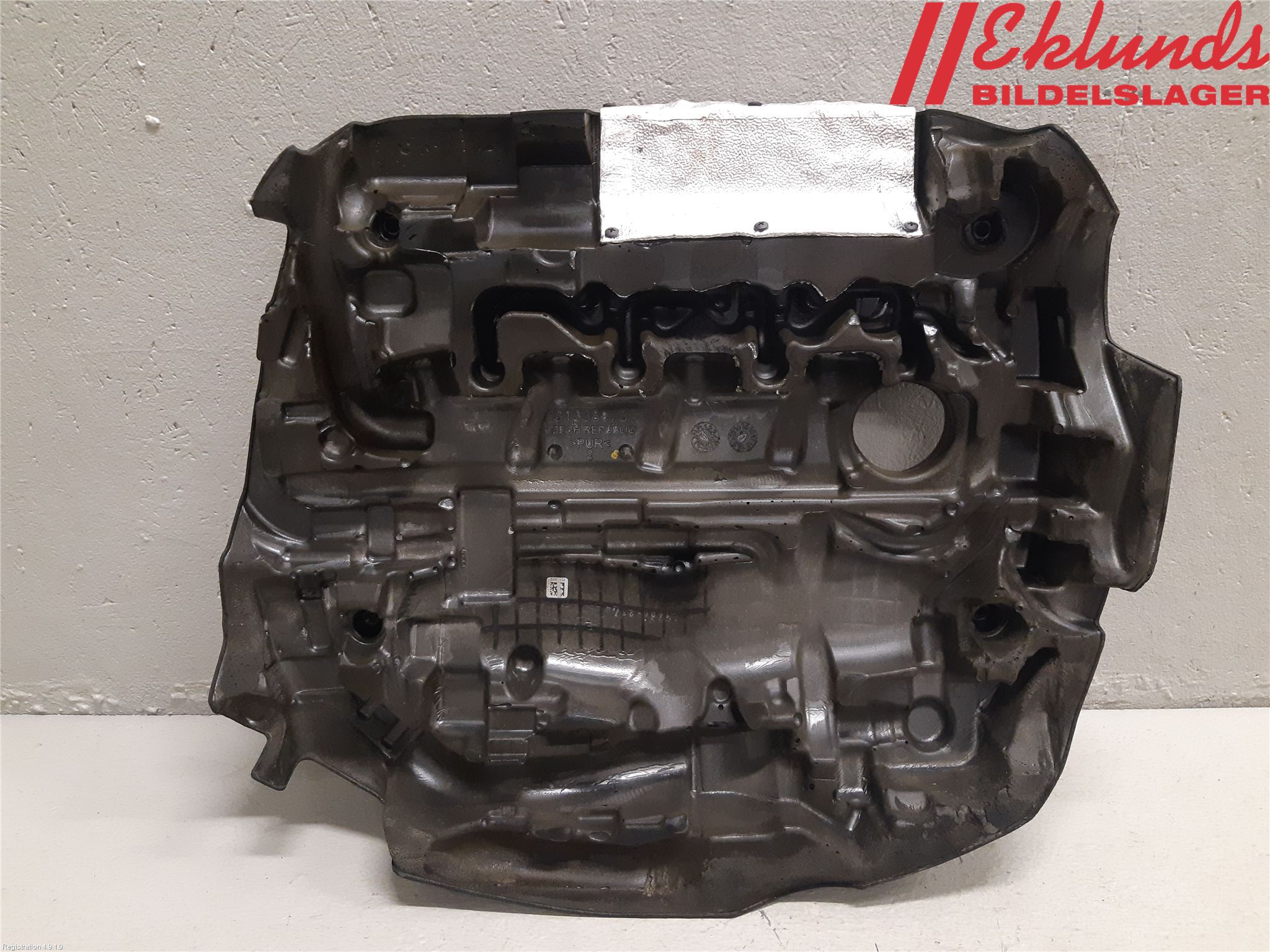 Volvo V90 17->> Motorkåpa