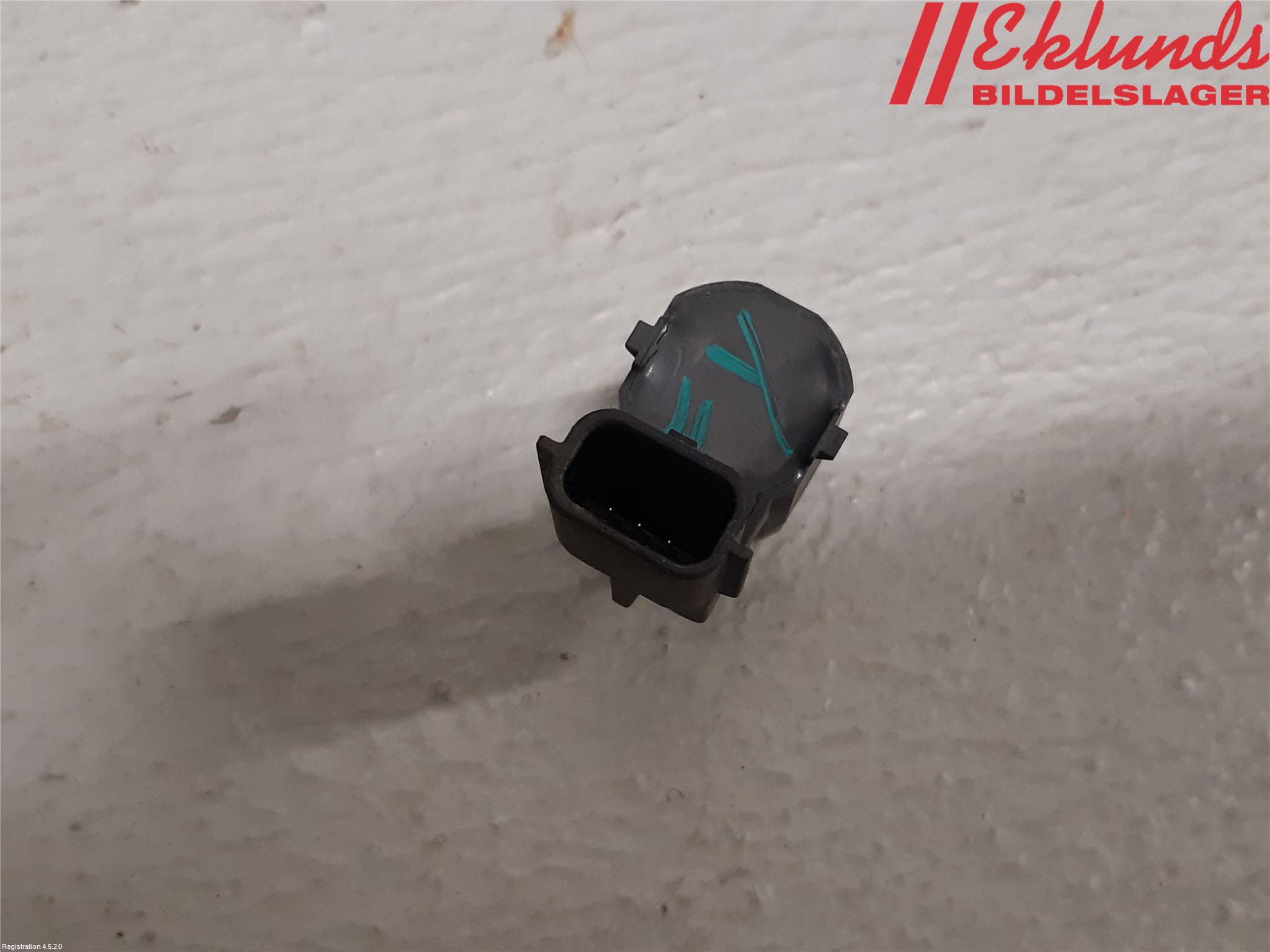 Nissan QASHQAI 14-17 Parkeringshjälp Frontsensor