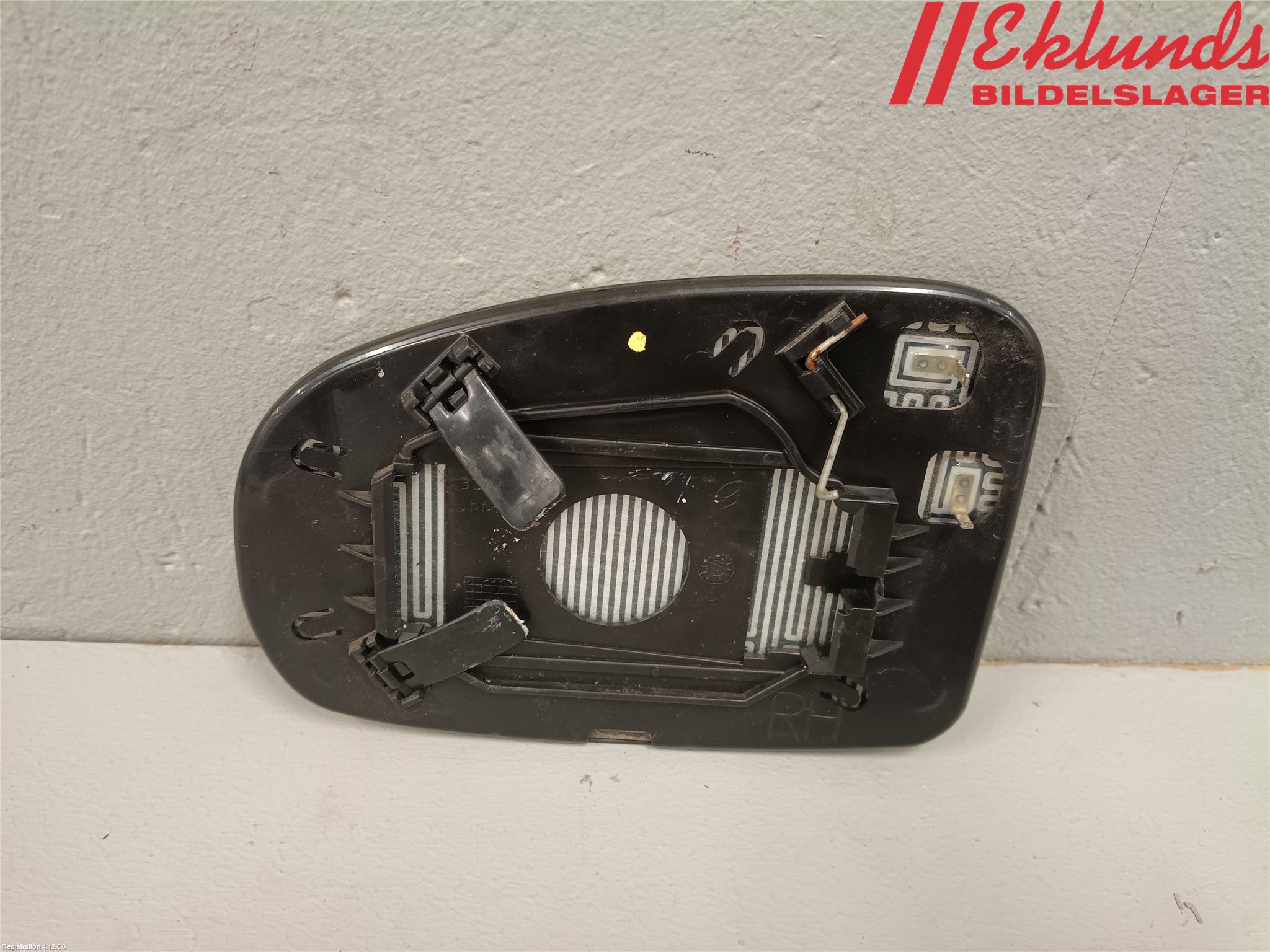 Toyota AVENSIS 09-15 Spegelglas Hö