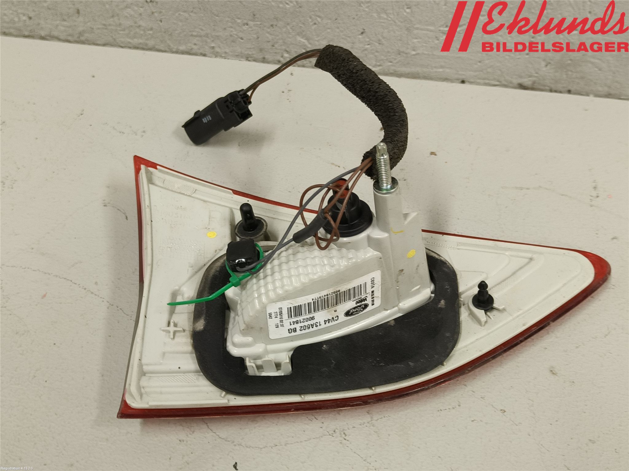 Ford KUGA 13-16 Bakljus Lucka Hö