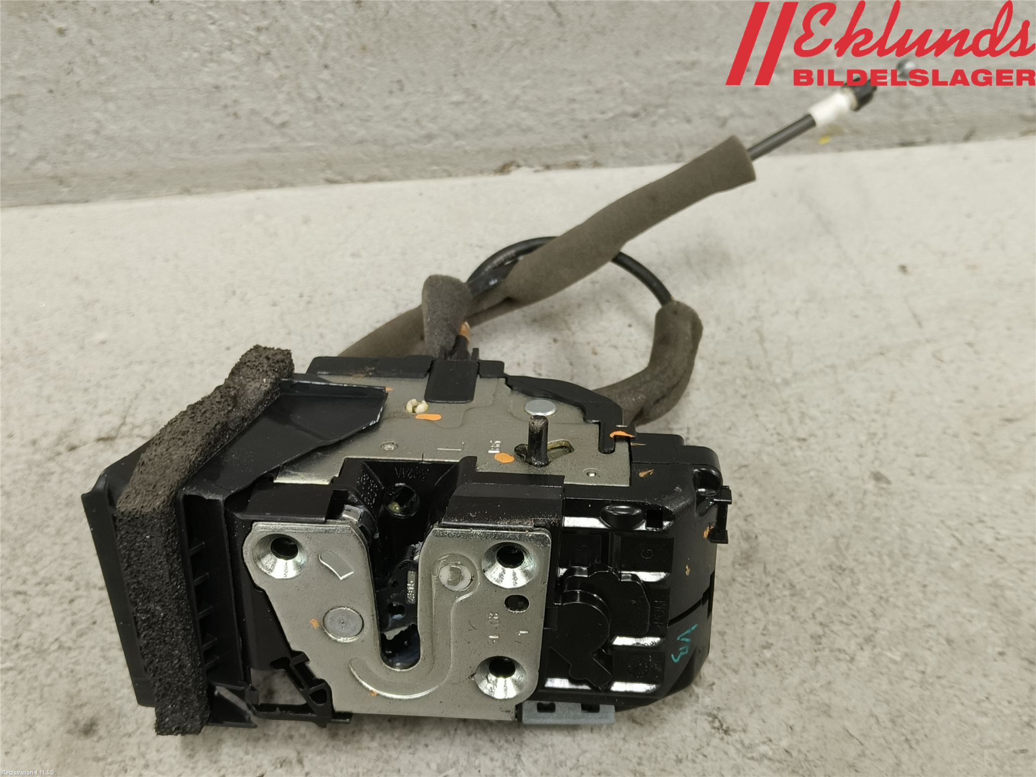 Nissan JUKE 14-19 Låskista-Dörrlås