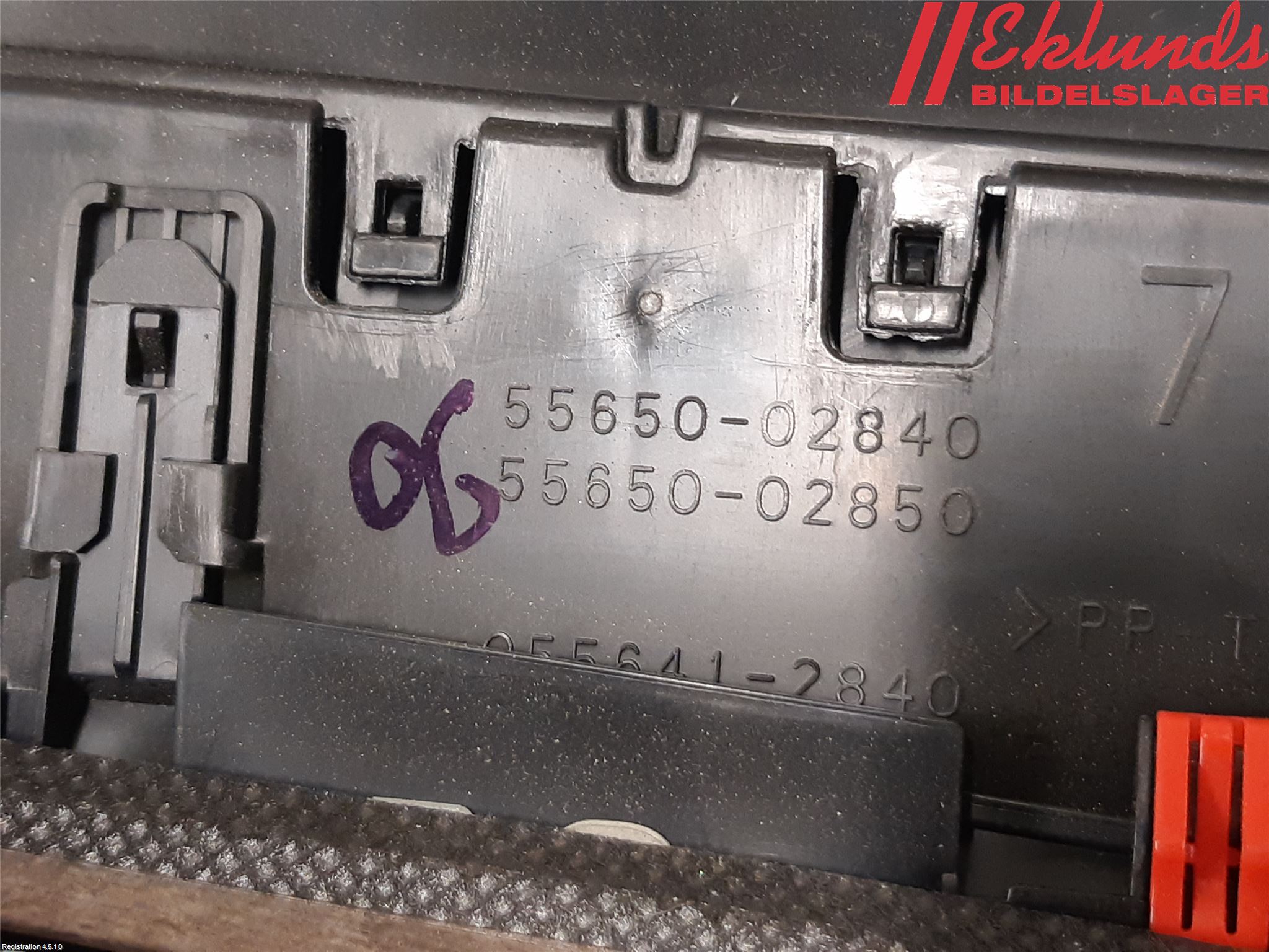 Toyota COROLLA 19- Defrosterkanal-Munstycke