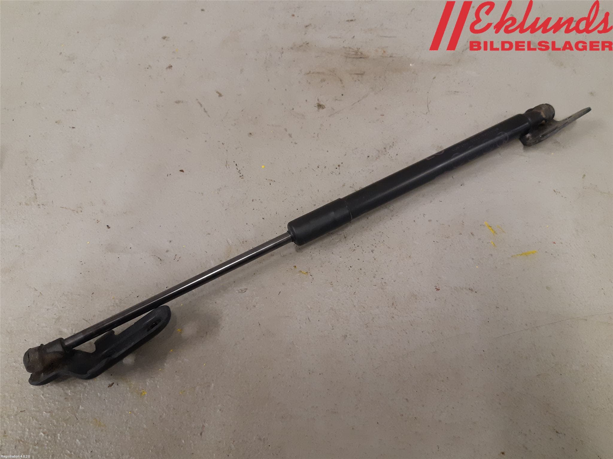 Toyota YARIS XP130 15-20 Gasfjäder Baklucka