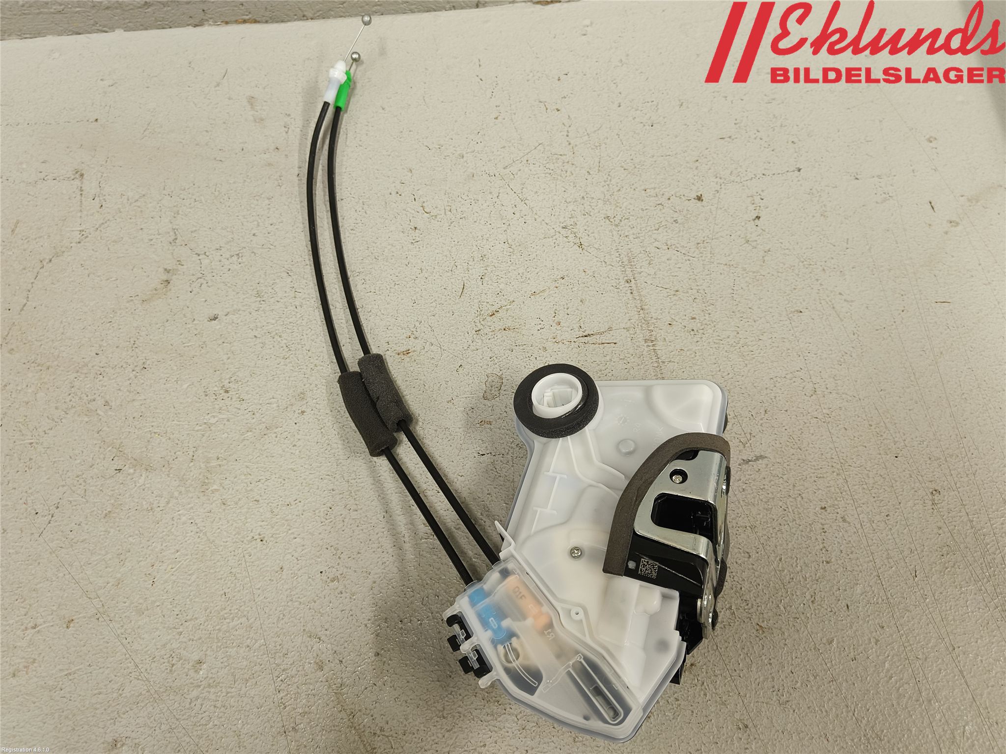 Toyota RAV4 19- Låskista-Dörrlås