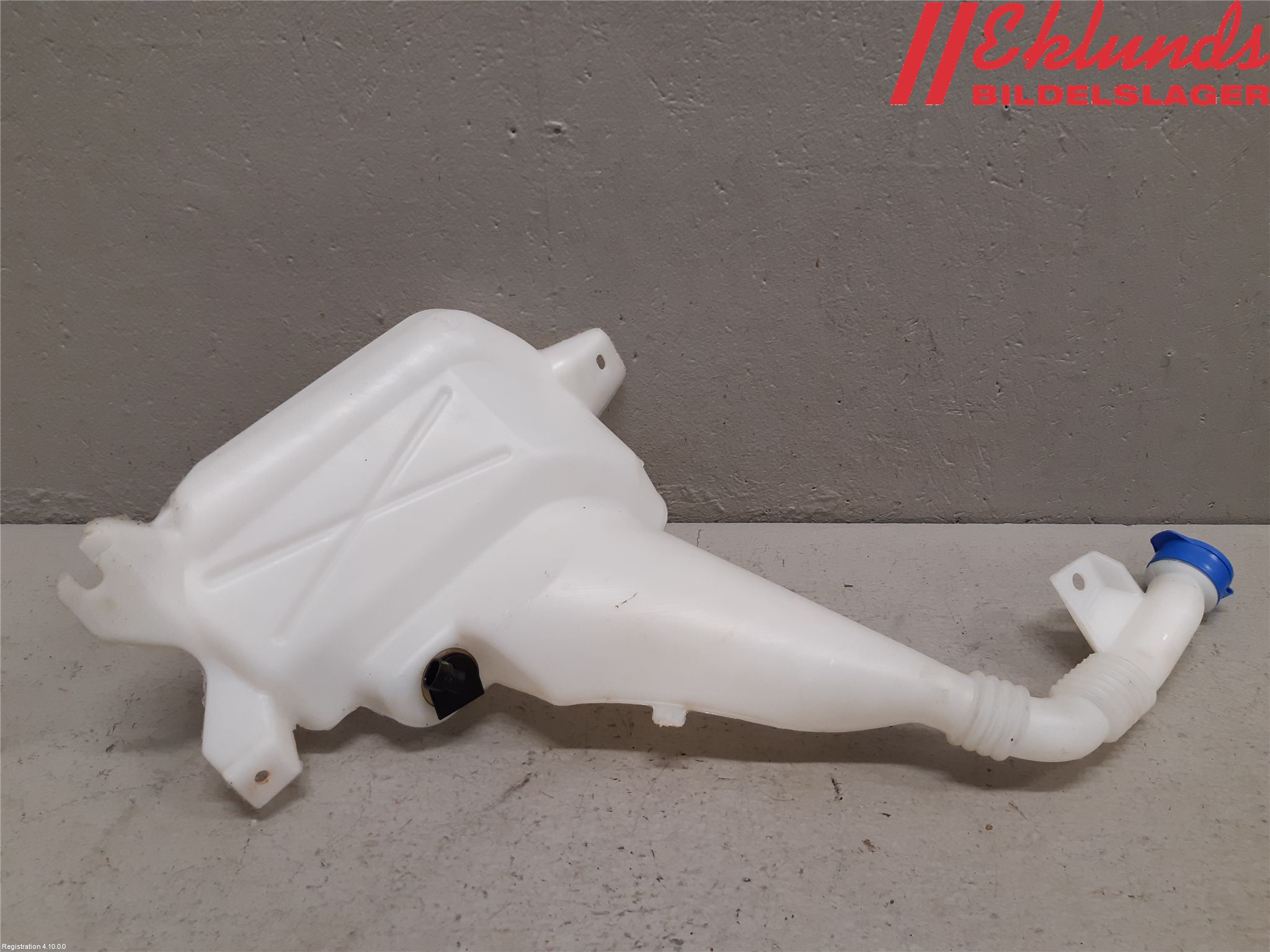 Tesla MODEL S 13- Spolartank Vindruta