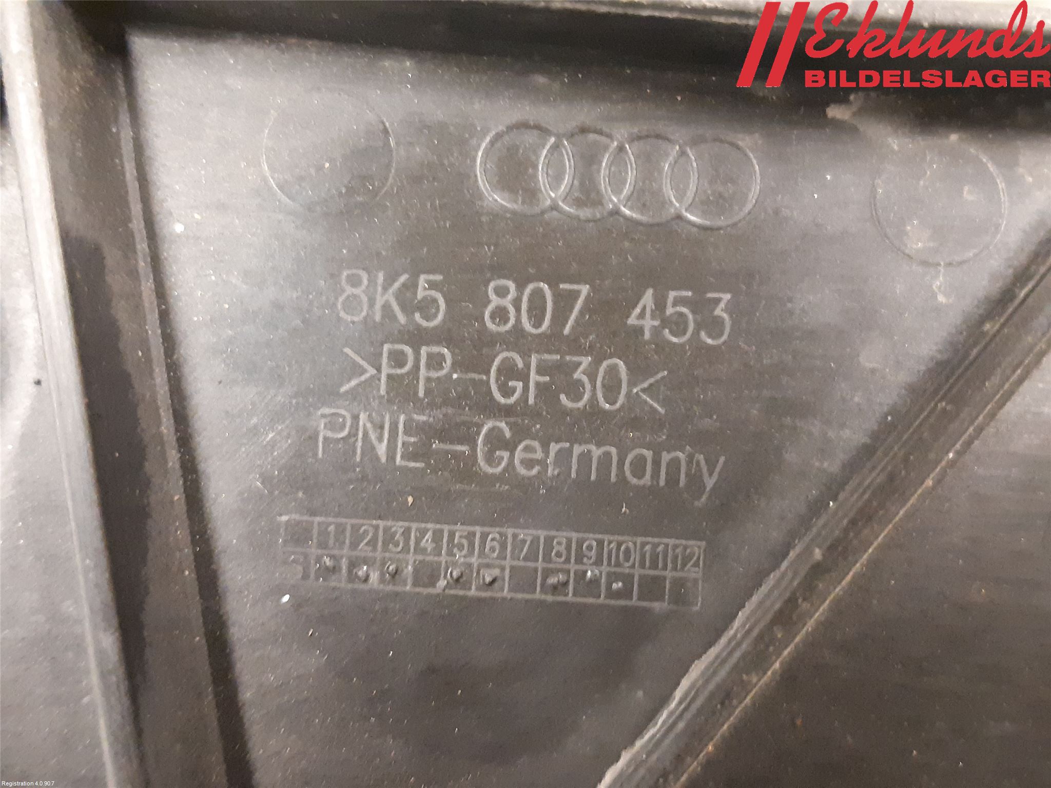 Audi A4/S4 08-11 Stötfångarfäste Bak Vä