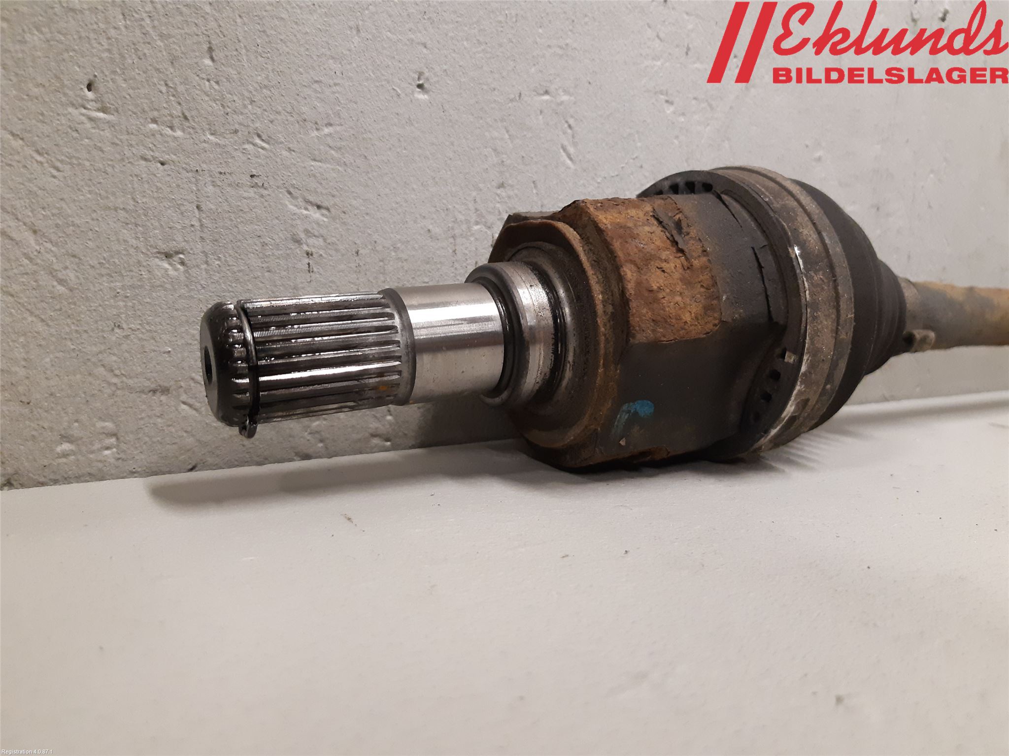 Kia SPORTAGE (SL) 11-15 Drivaxel Bak Vänster