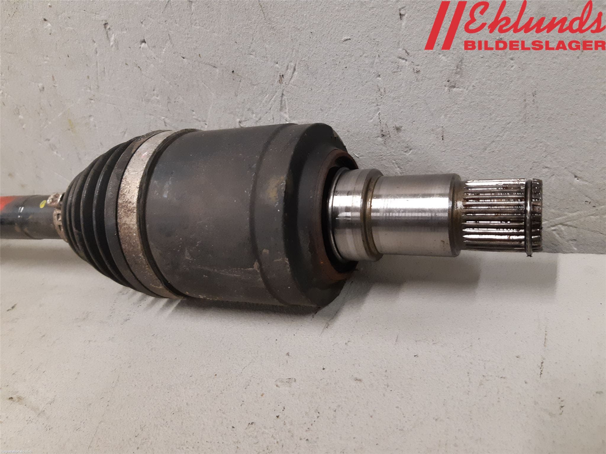 Volvo V60 11-13 Drivaxel Bak Vänster