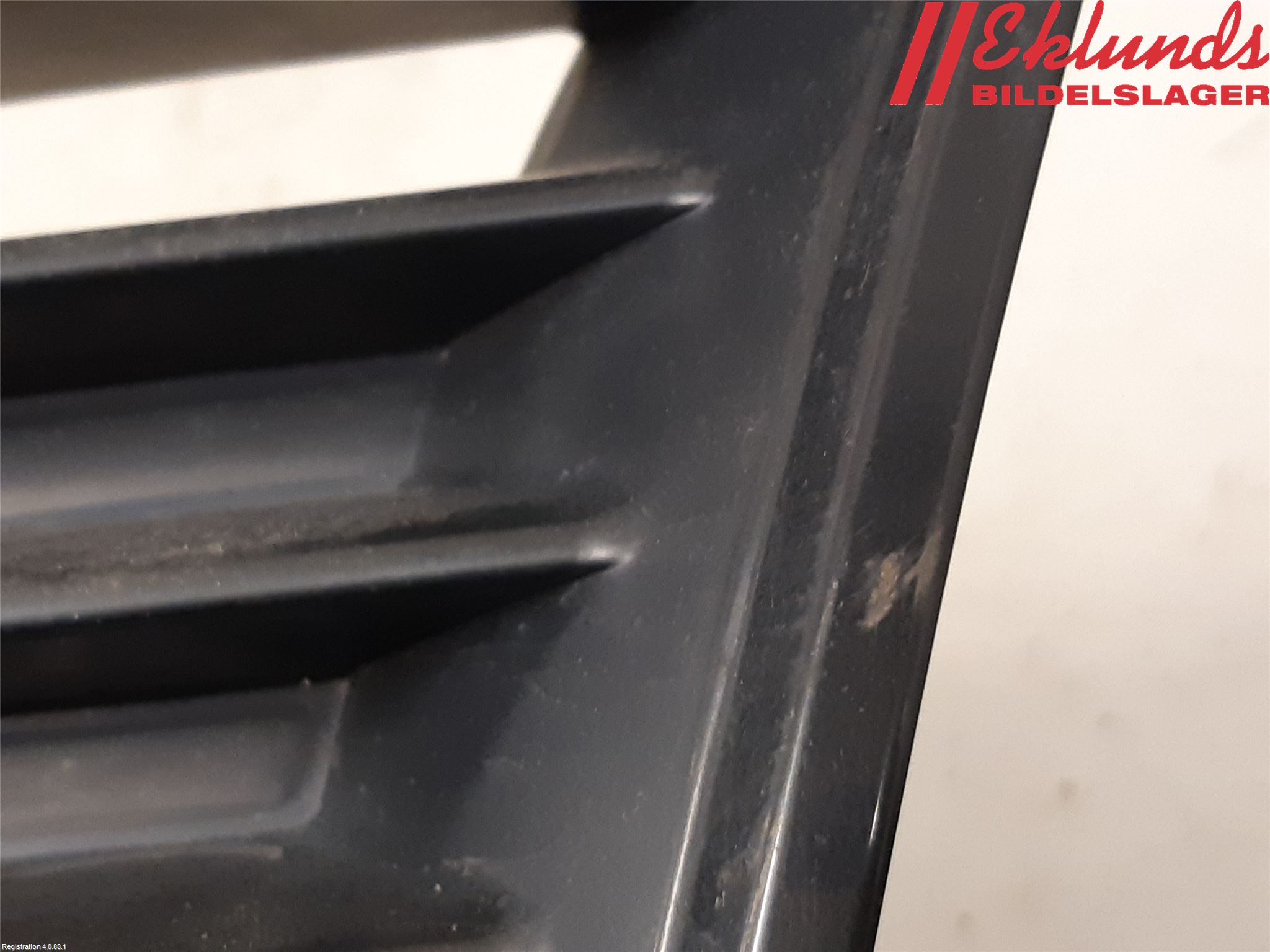 Mitsubishi CARISMA 00-04 Grilldel Vänster