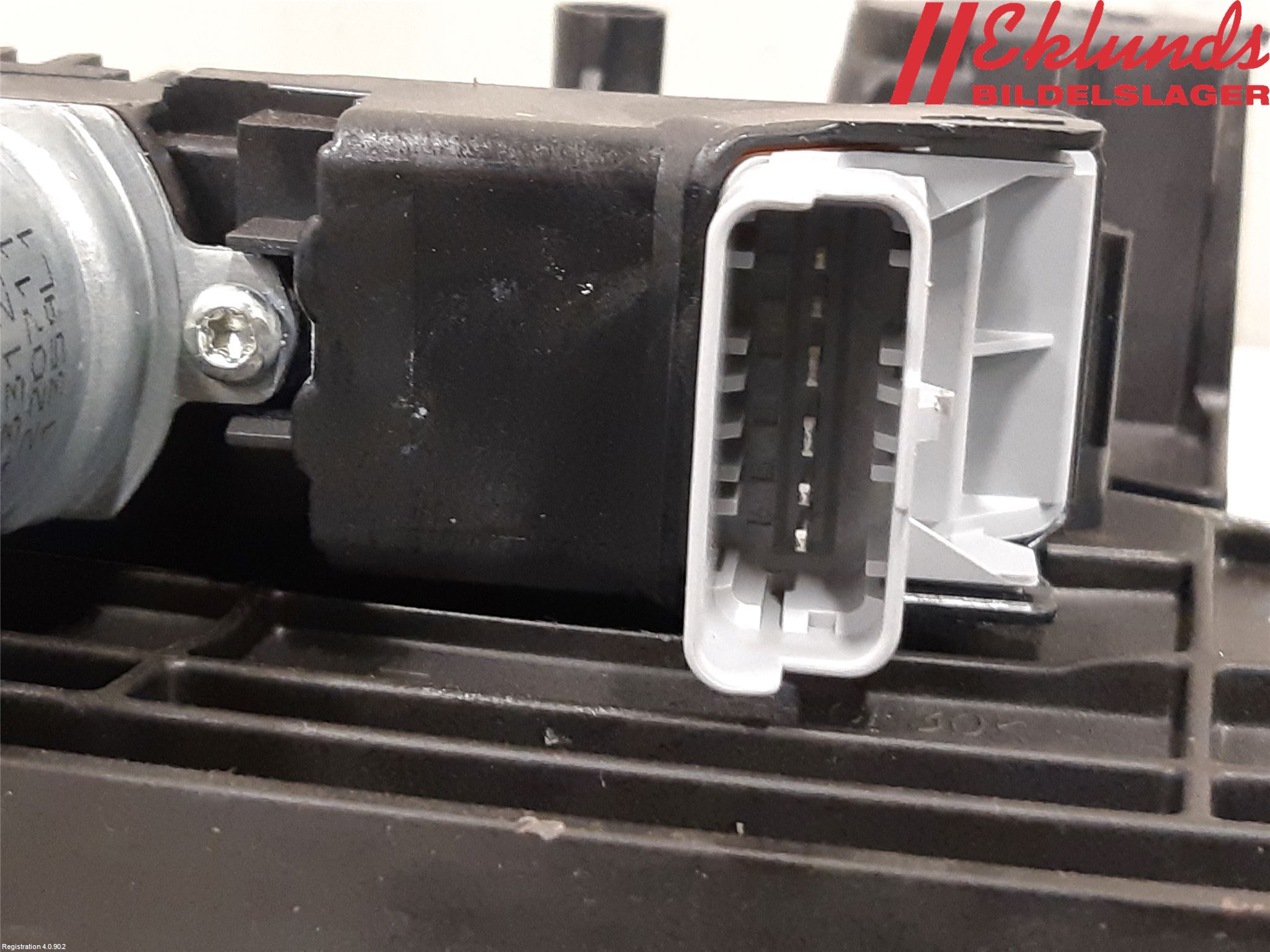 Peugeot 2008/E-2008 20- Fönsterhiss El Kompl