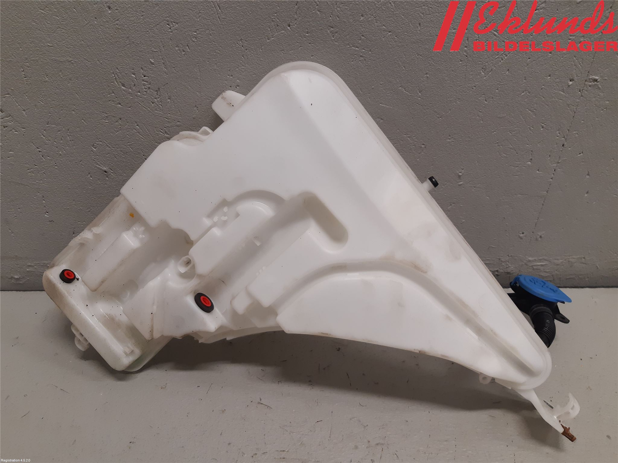 BMW 3 F30/F31/F80 12-19 Spolartank Vindruta-Strål