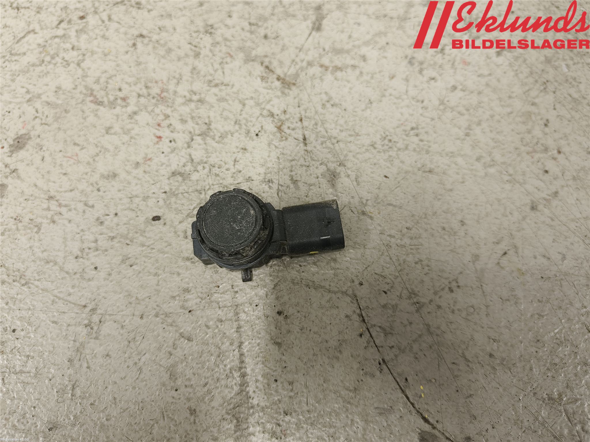 Volvo XC40/RECHARGE 18- Parkeringshjälp Backsensor