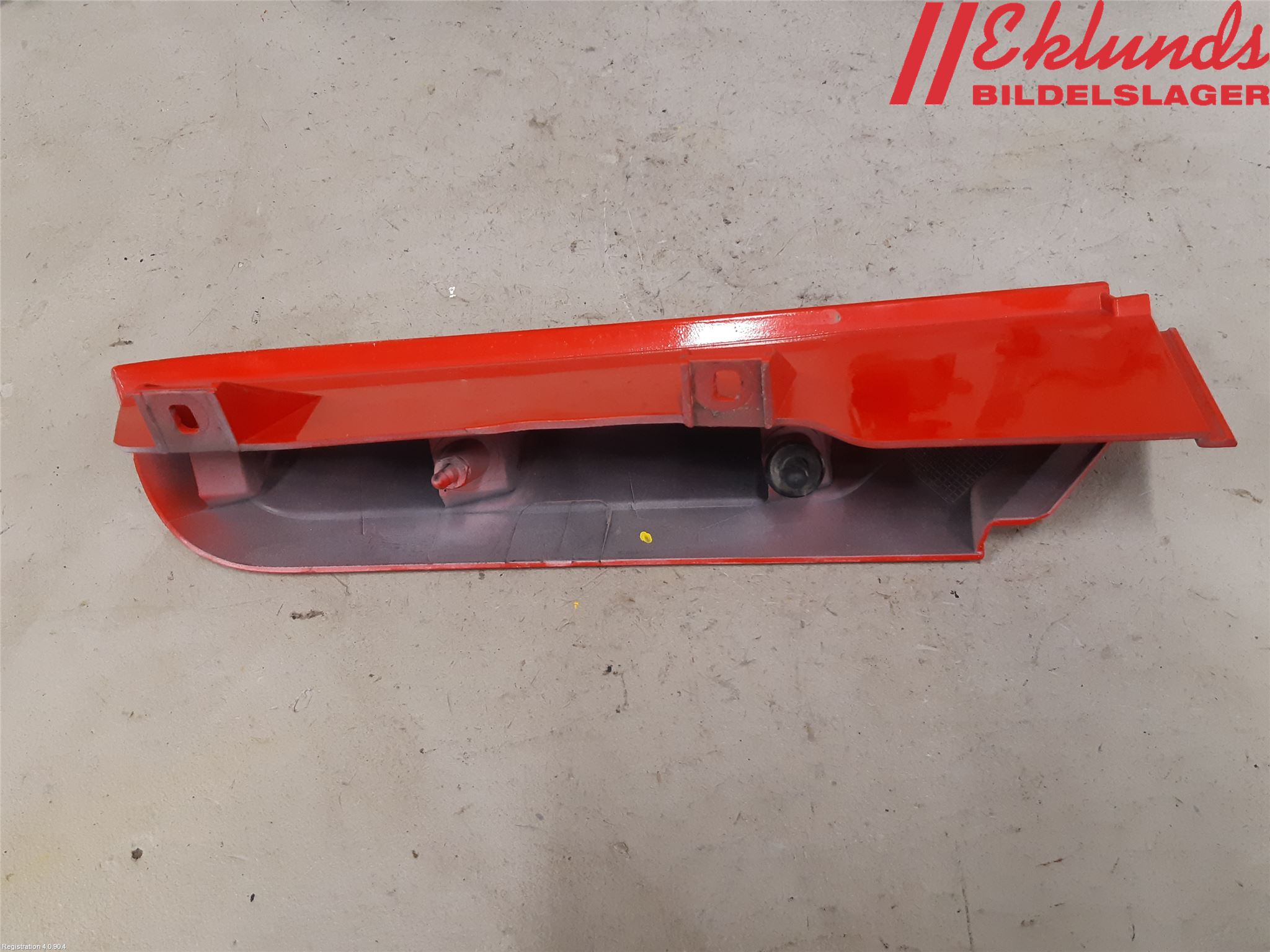 Ford TRANSIT/TOURNEO CONNECT 13-22 Skärm Hörn Utfyllnad Bak