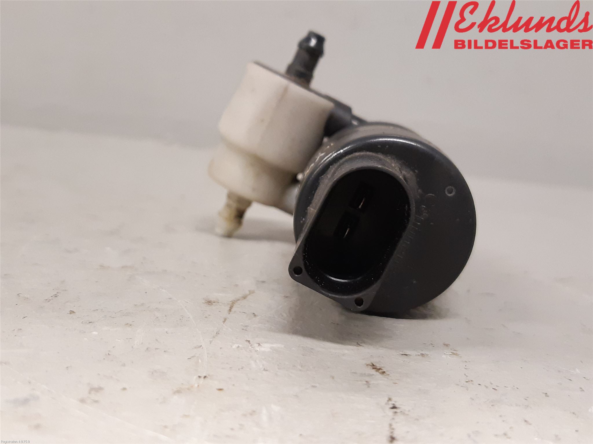 Volkswagen VW PASSAT 11-14 Spolarpump Vindruta