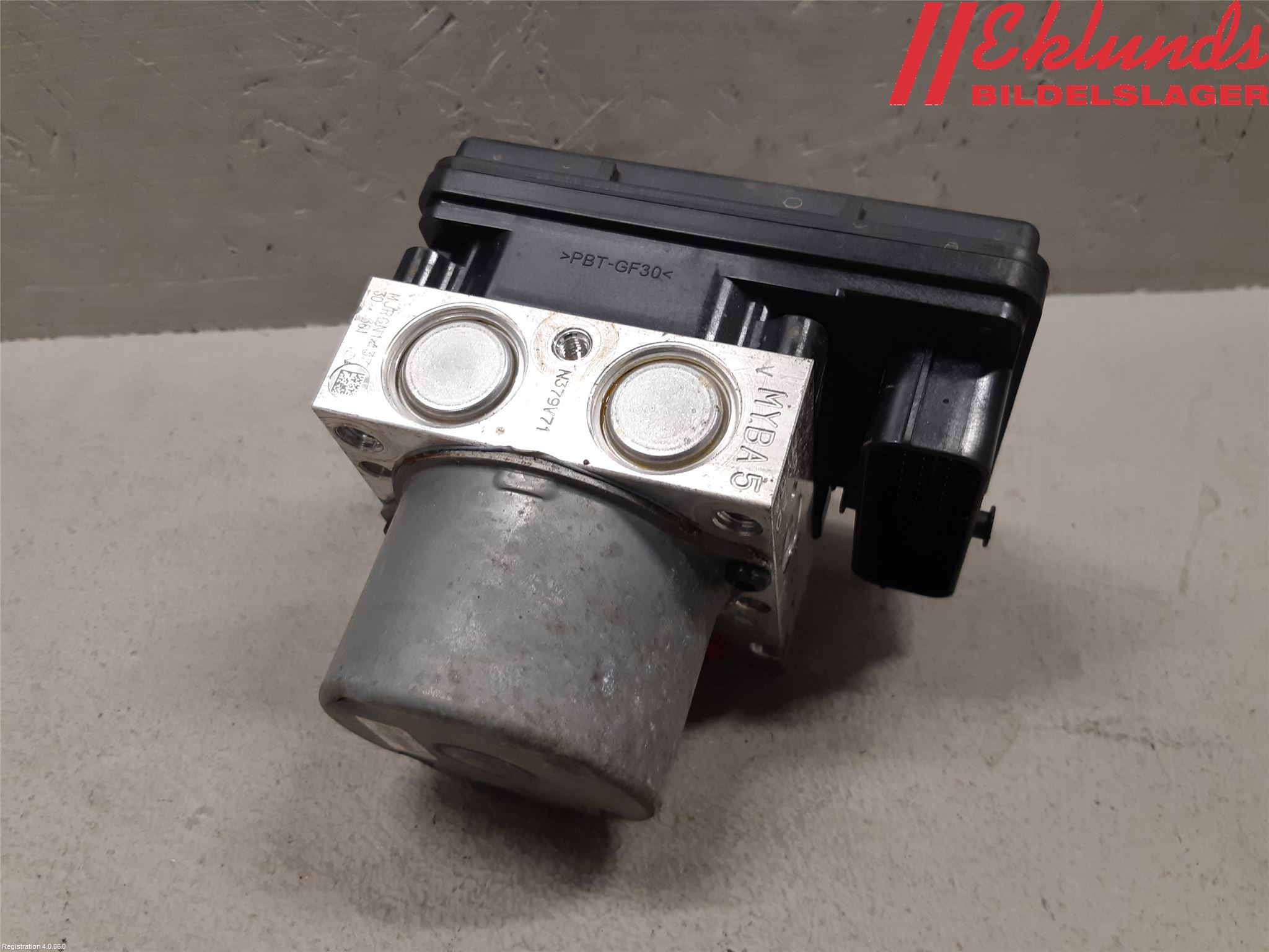 Kia STONIC 18->> Abs Hydraulaggregat