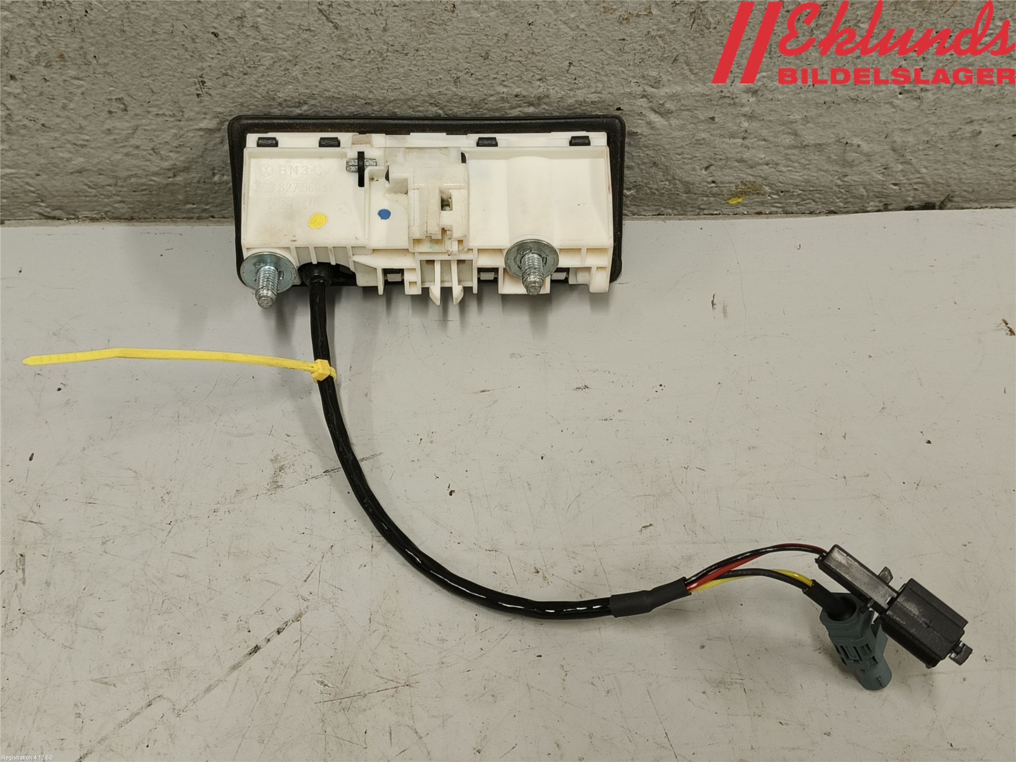 Volkswagen VW PASSAT 11-14 Bakluckehandtag
