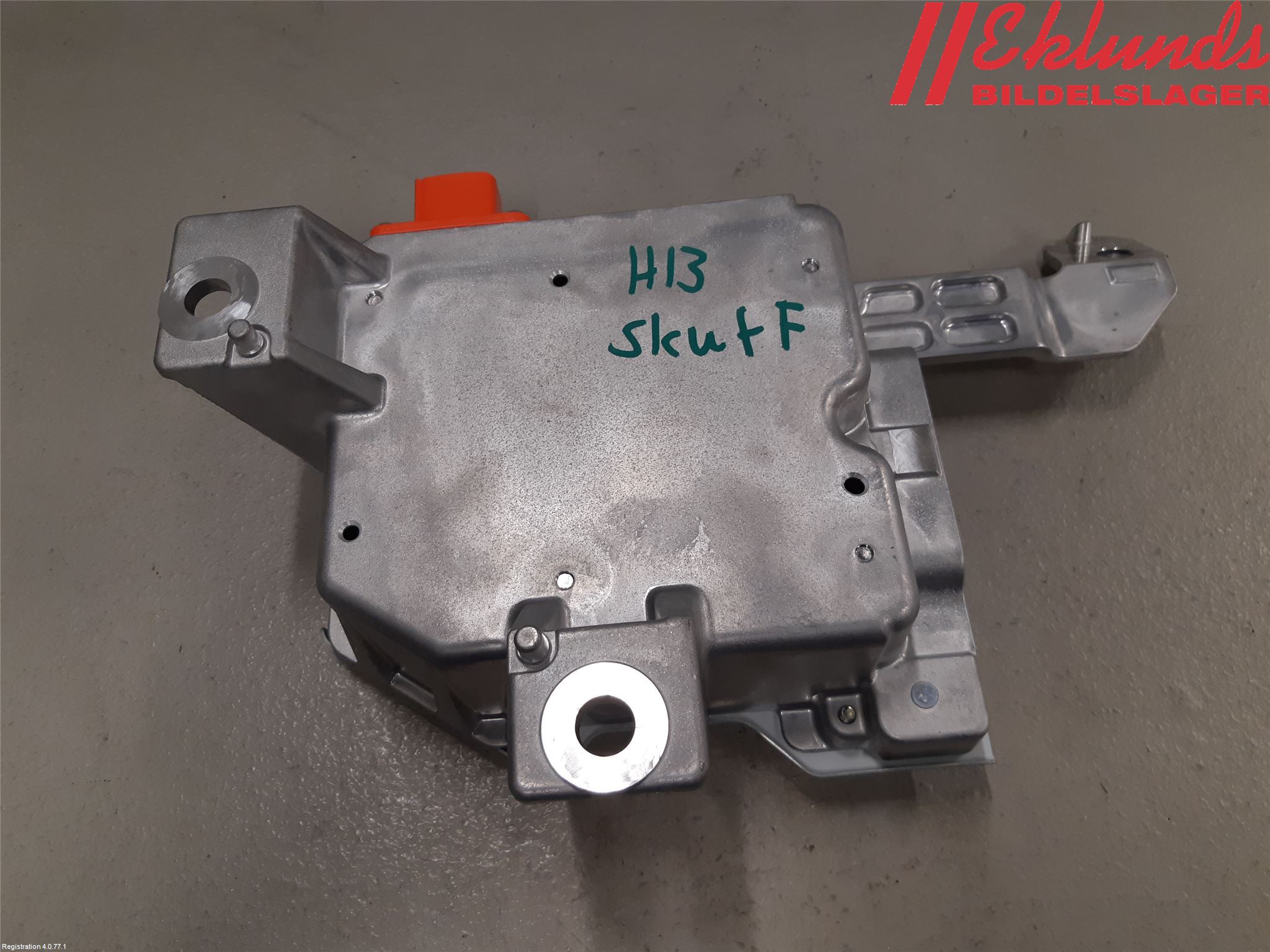 Toyota RAV4 19- Säkringsdosa-Elcentral