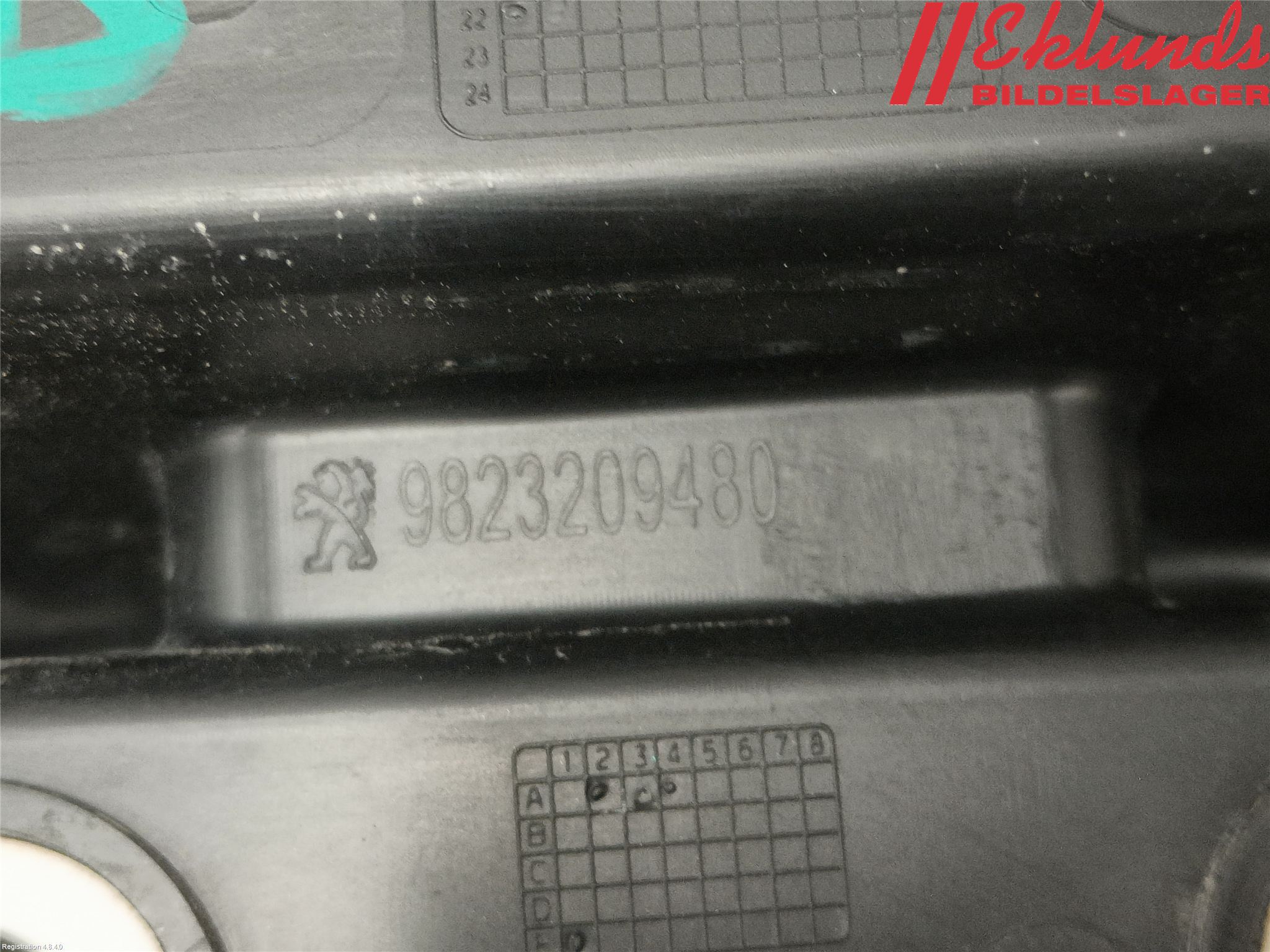 Peugeot 208/E-208 20- Stötfångarfäste Bak Vä