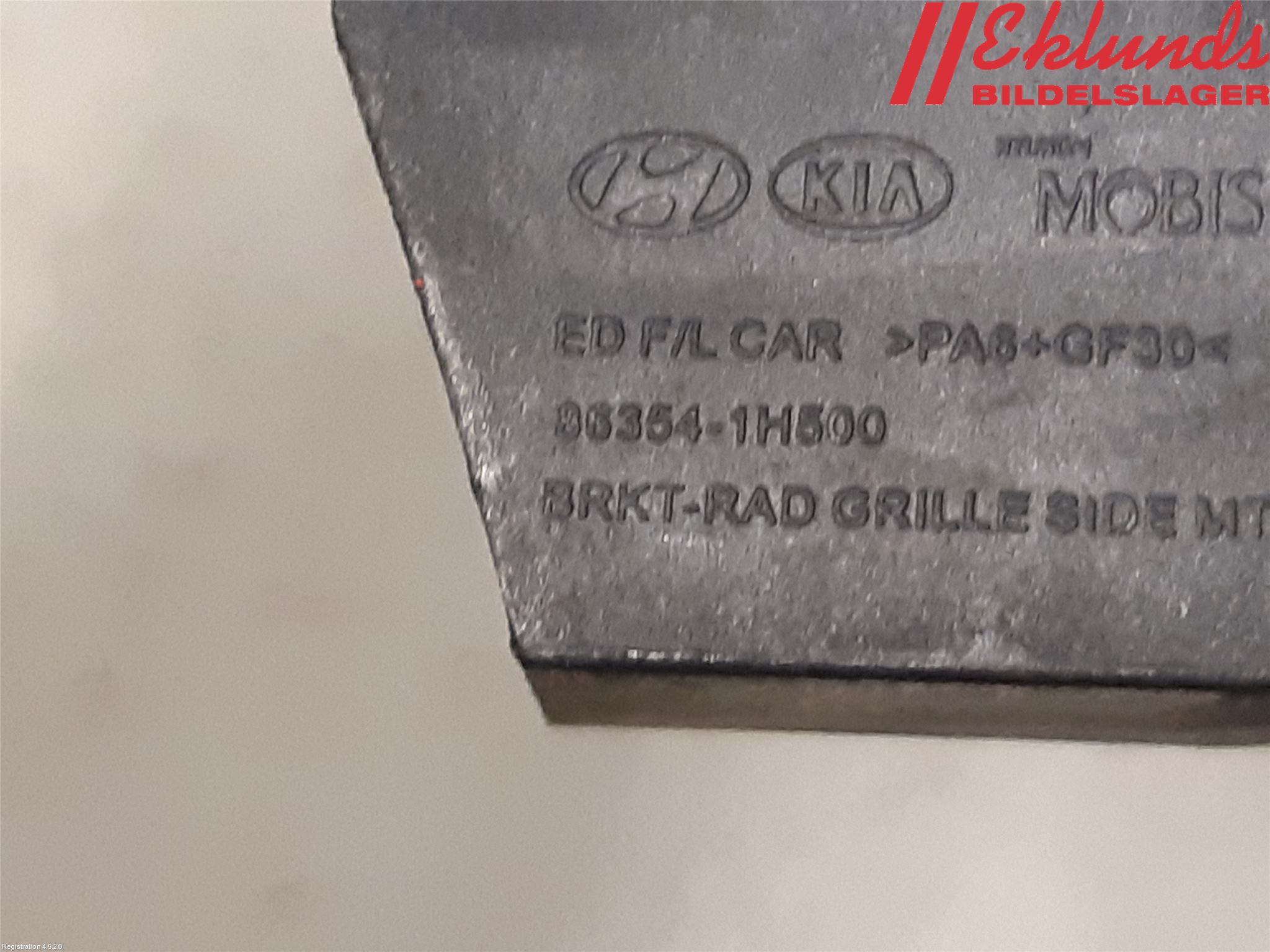 Kia CEED 06-12 Stötfångarfäste Fram Hö