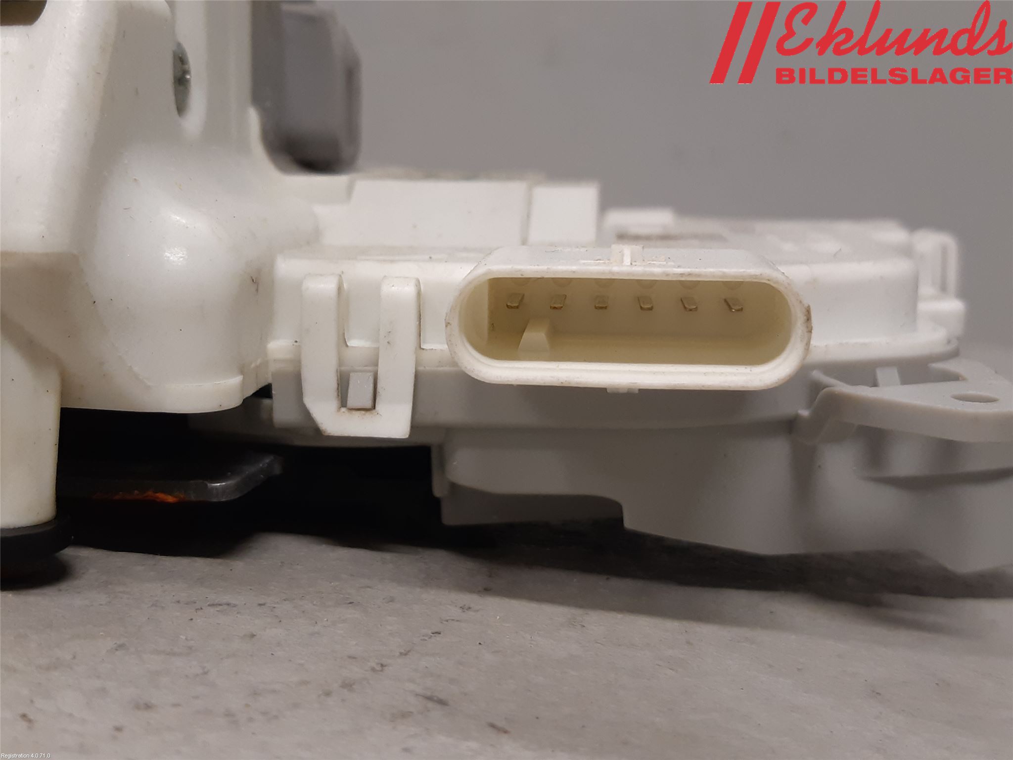 Audi A6 ALLROAD 12-18 Låskista-Dörrlås