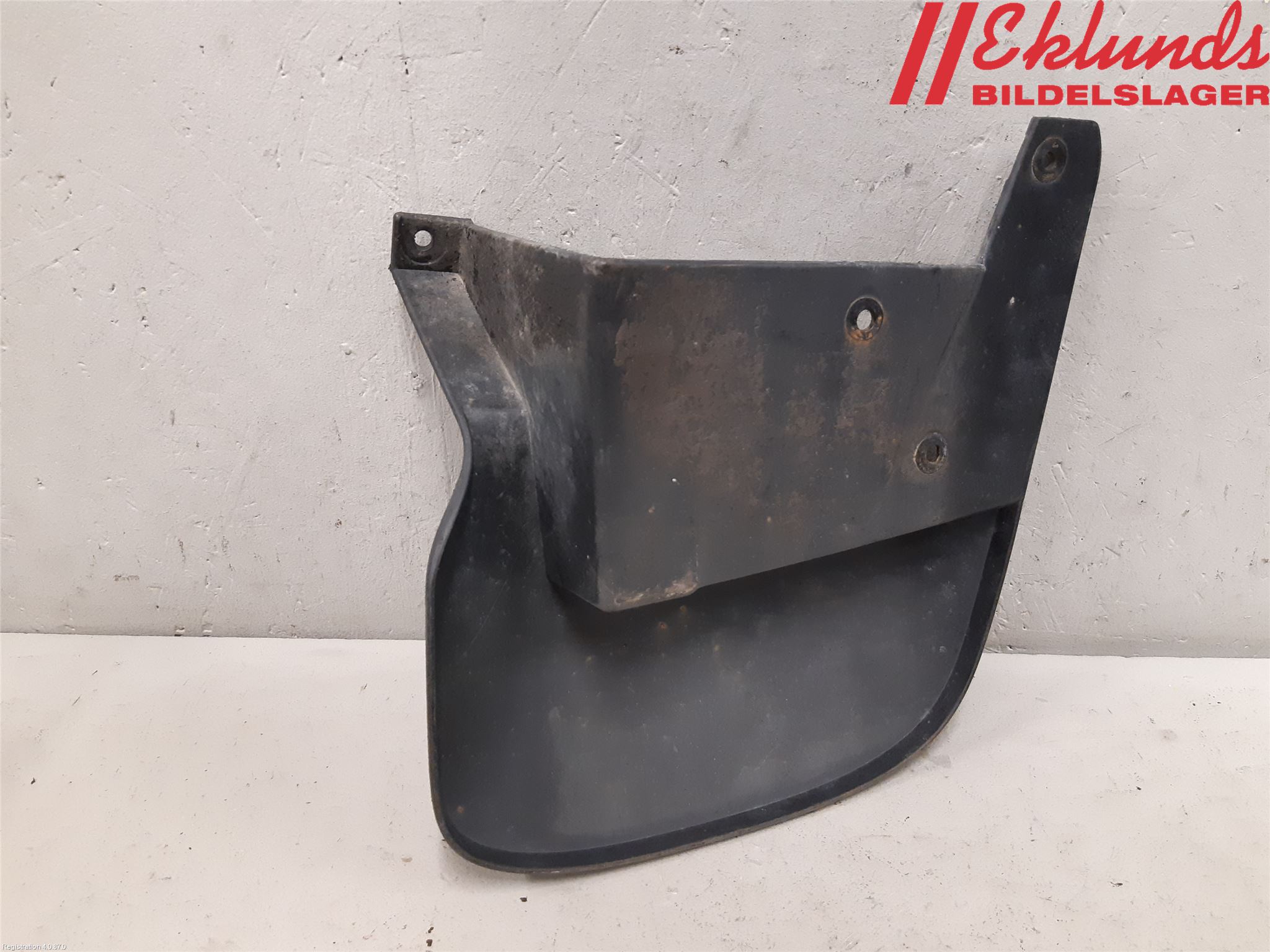 Mitsubishi L200 06-15 Stänkskydd