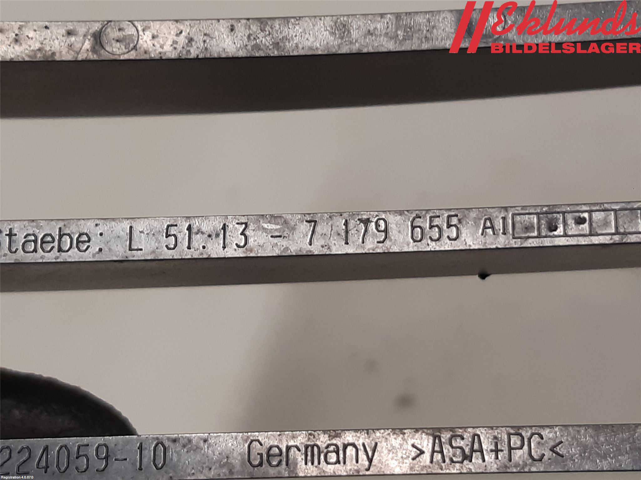 BMW 1 E87/81 5D/3D 03-11 Grilldel Vänster