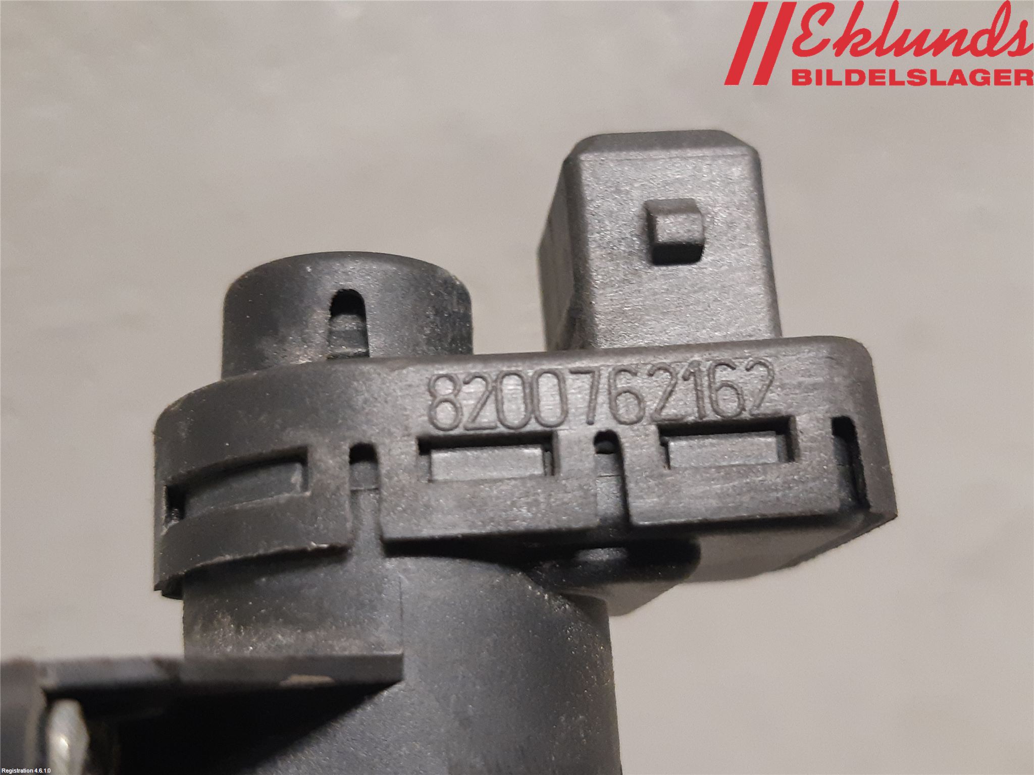 Nissan PULSAR Vakuumventil