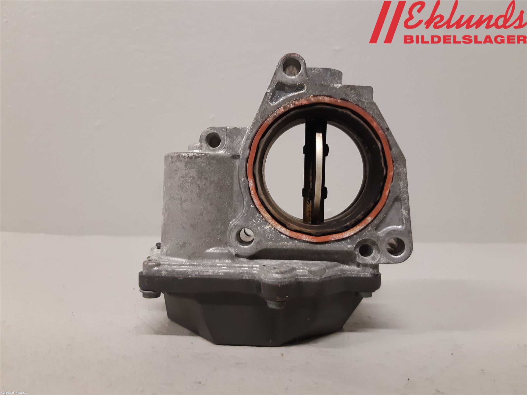 Volkswagen VW CADDY      04-10 Injspjällhus