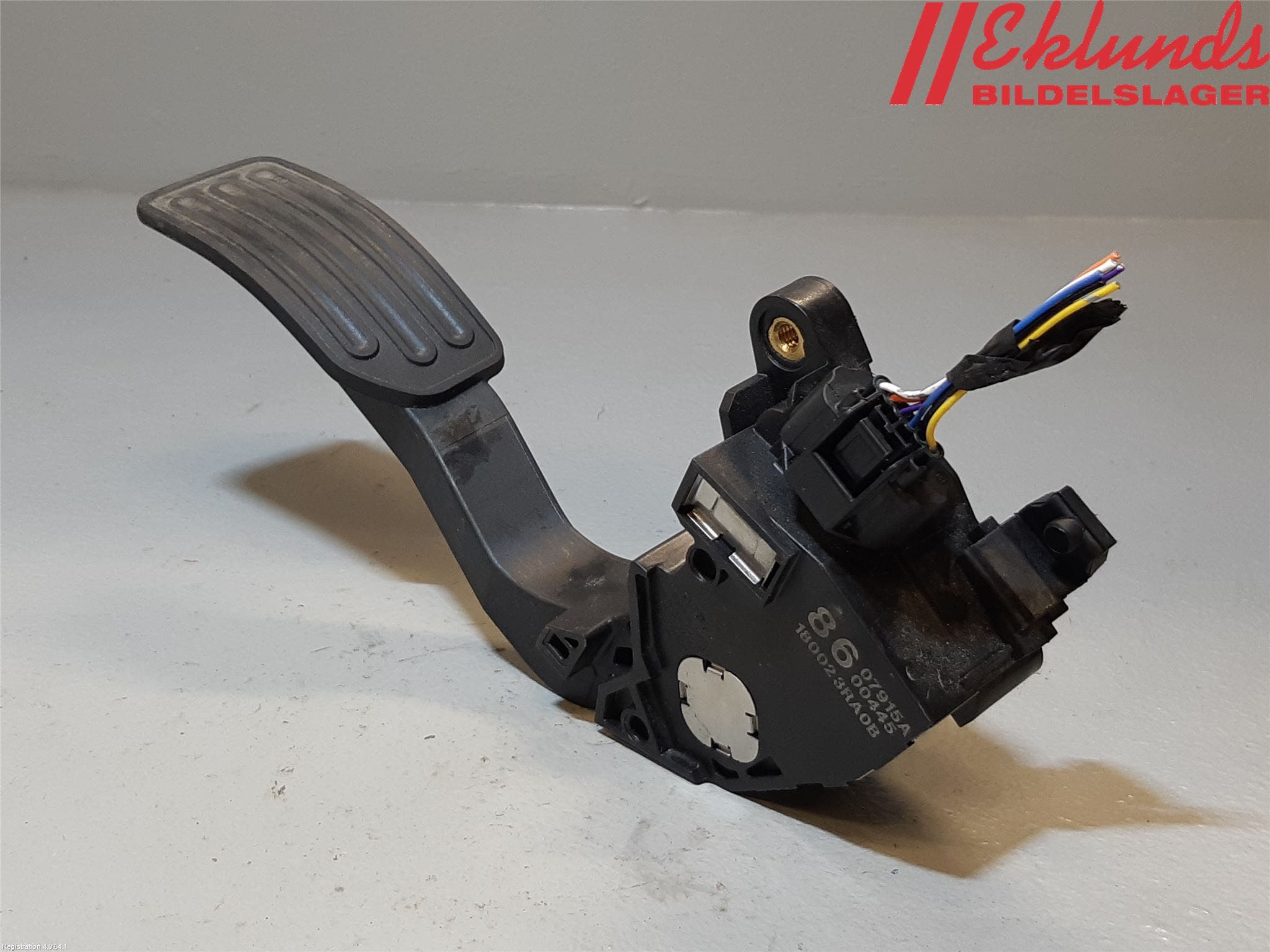 Nissan PULSAR Gaspedal