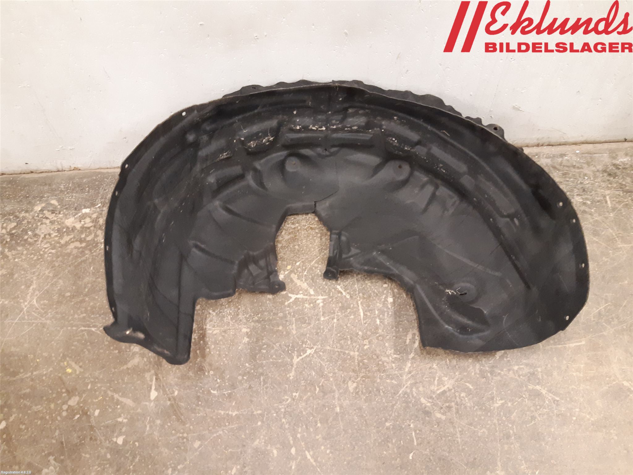 Volvo XC90/RECHARGE 16- Skärm Inner