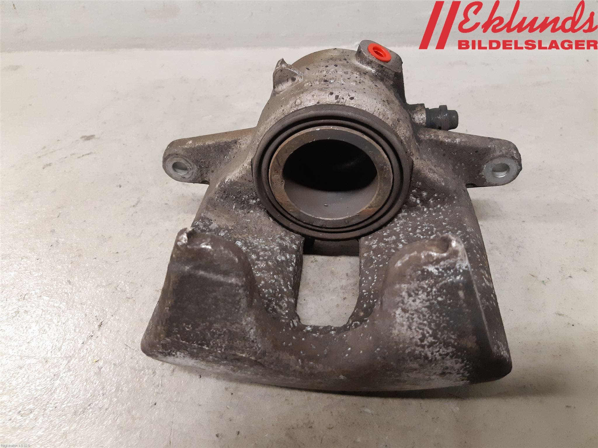 Mercedes-Benz MB C-KLASS (W204) 07-15 Bromsok Fram Vänster