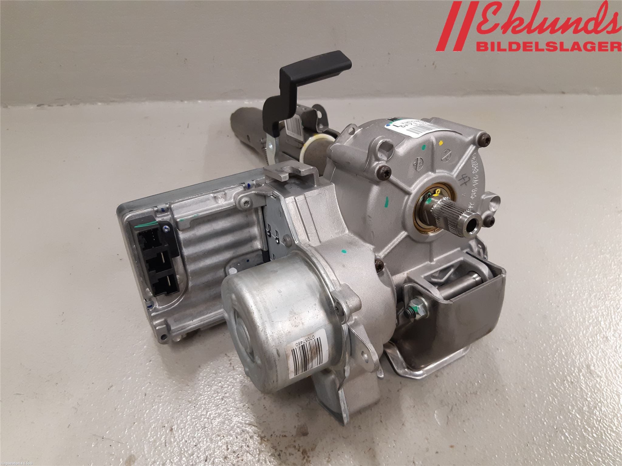 Mazda 2 (DE) 08-15 Rattaxelagg Med Inb Servo