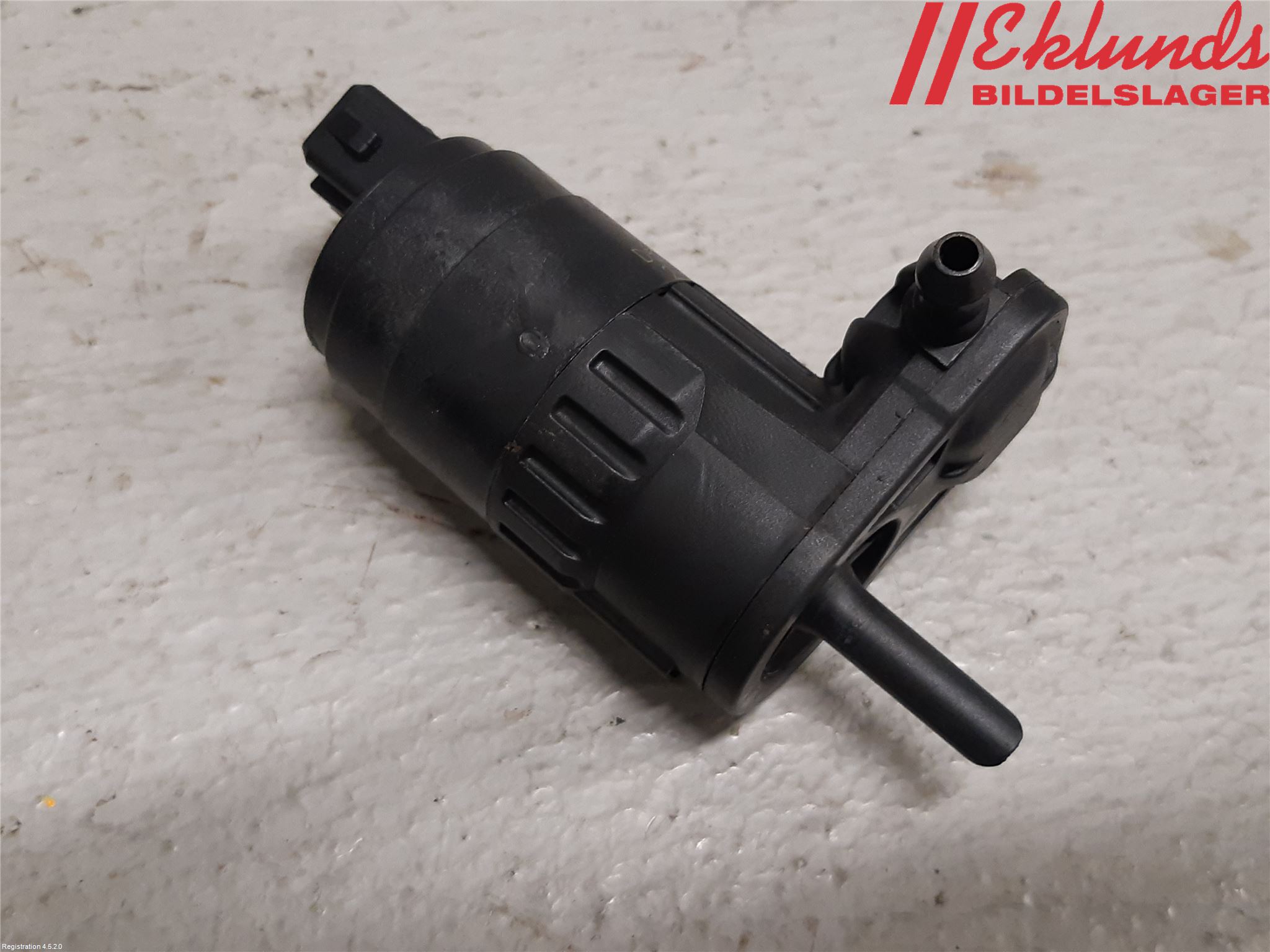 Fiat 500X 15- Spolarpump Vindruta