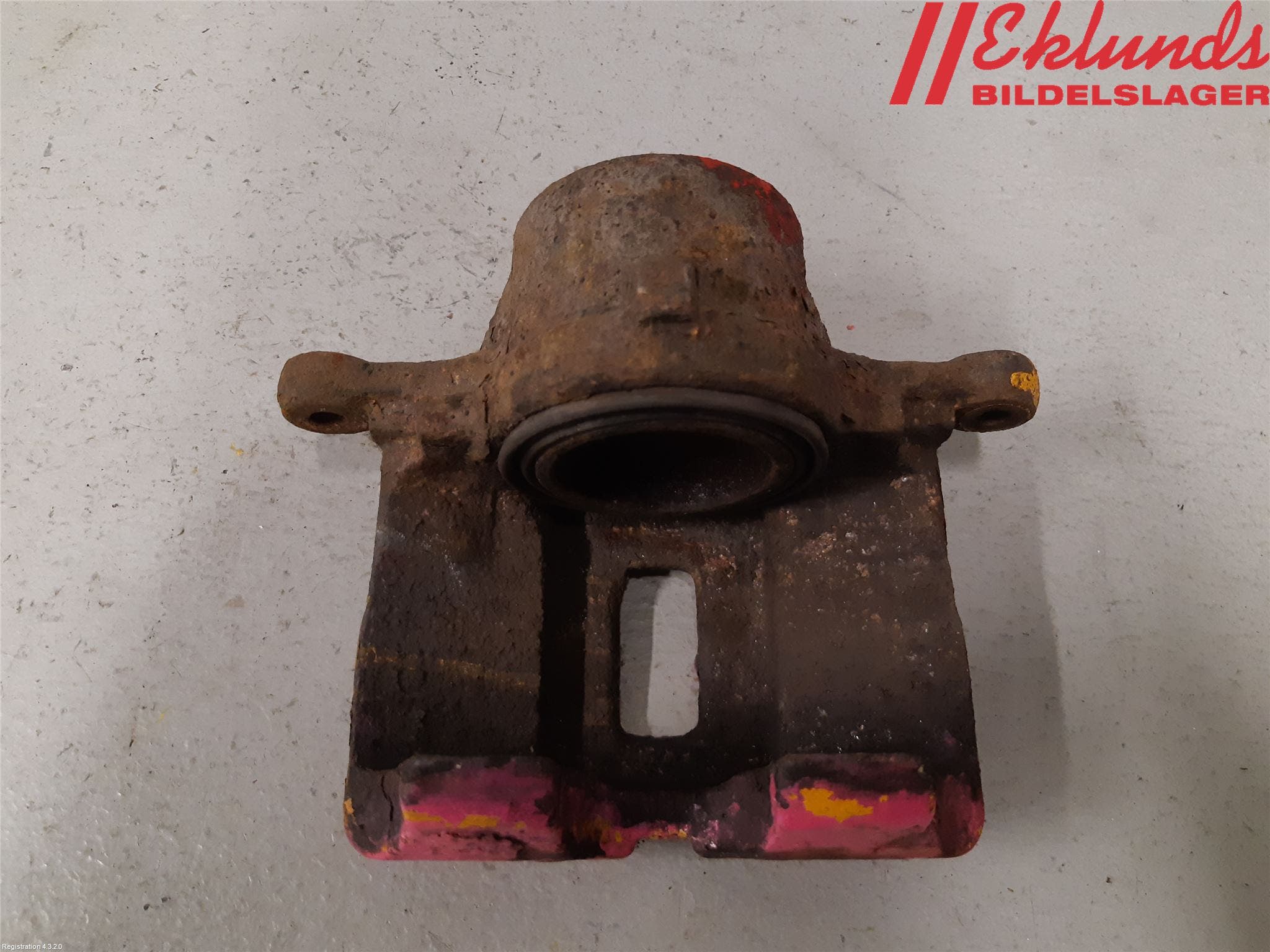 Volvo 940 91-98 Bromsok Fram Vänster