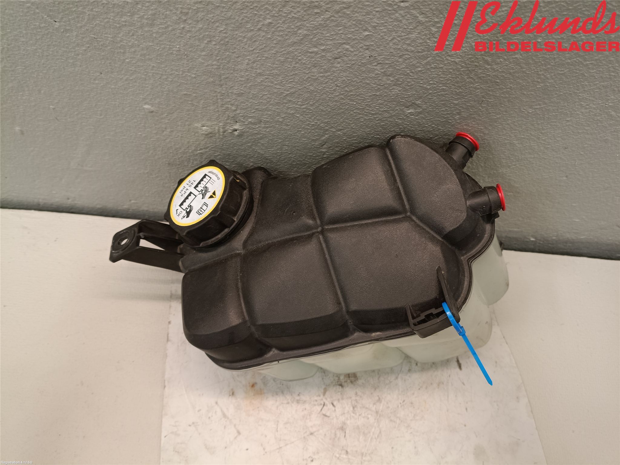 Volvo XC60 14-17 Expansionstank