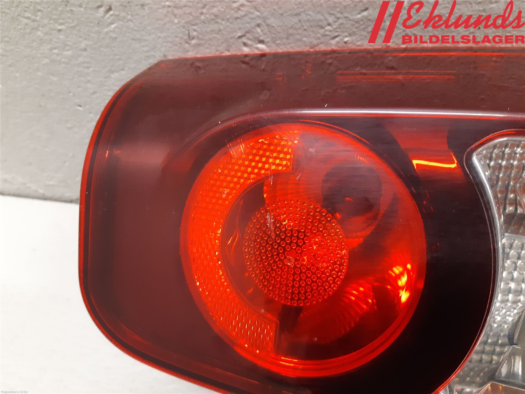 Peugeot PARTNER 16-18 Bakljus Höger