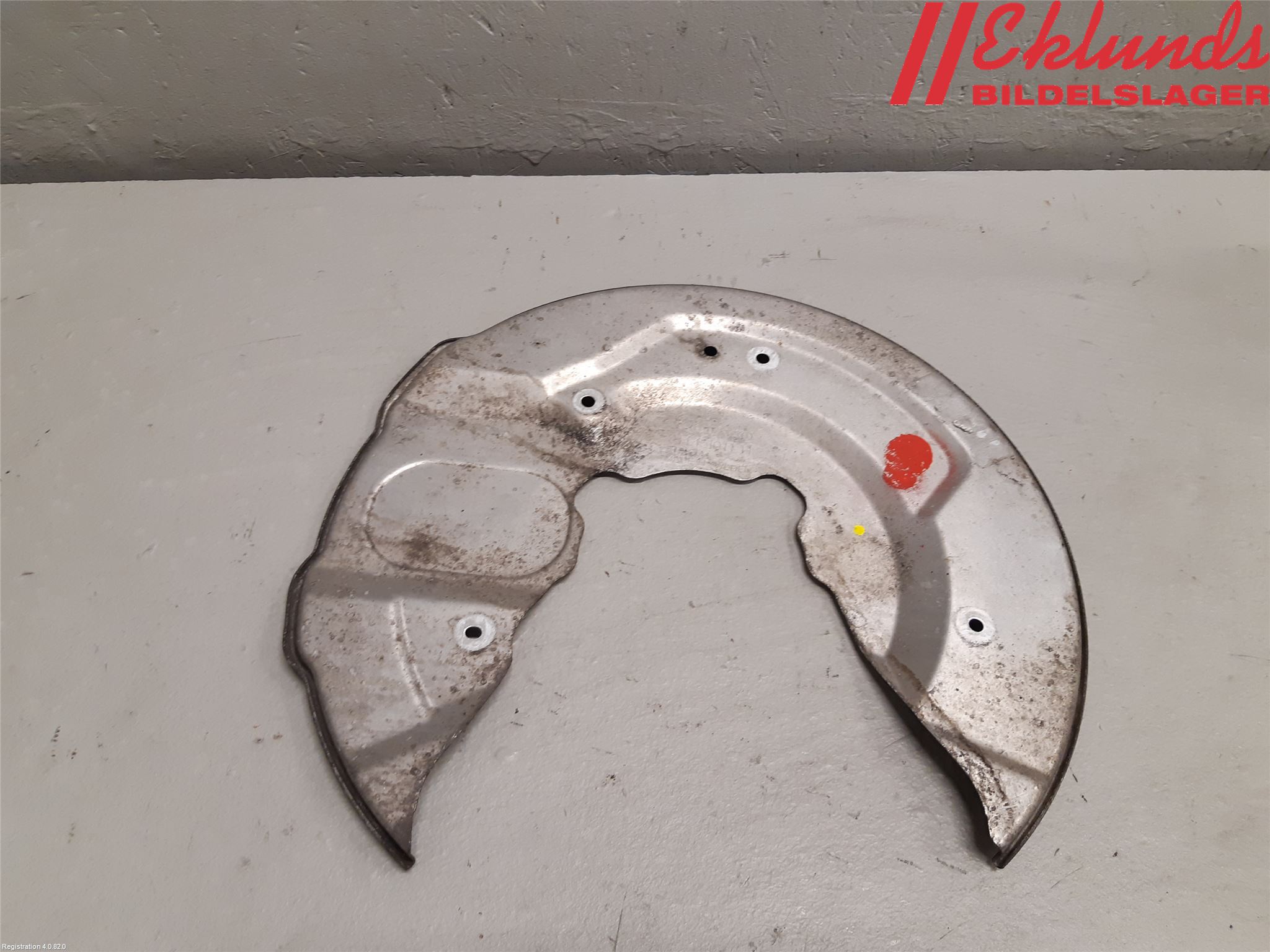 Volvo V90 CROSS COUNTRY 17->> Bromssköld Fram