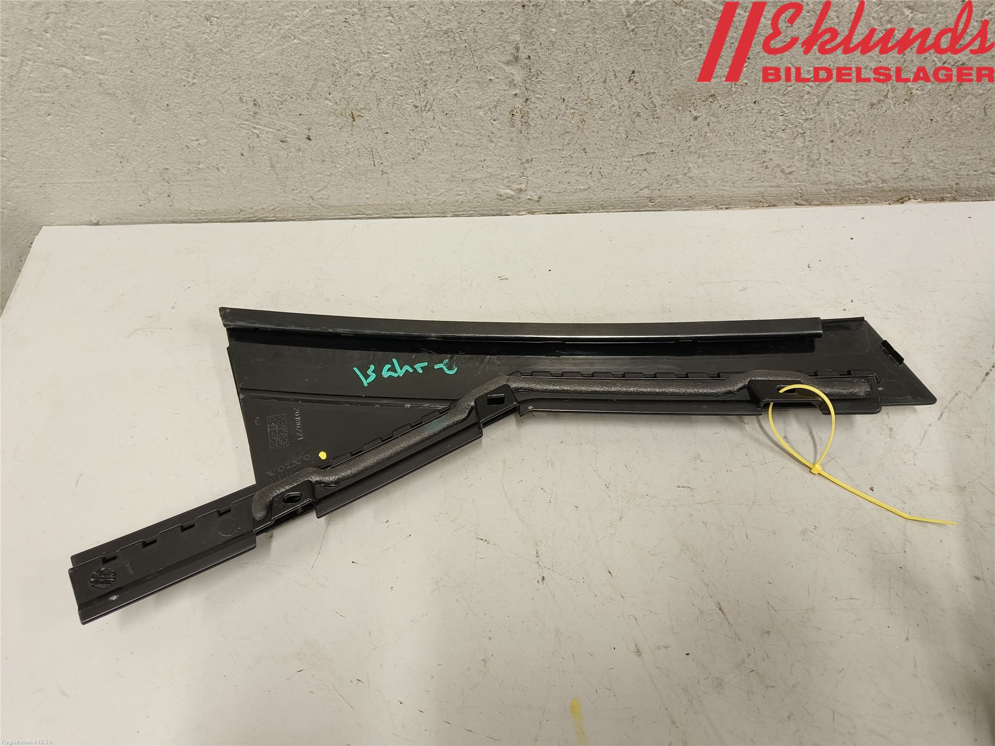 Volvo V90 17->> Dörr Dekorlist Bak Vä