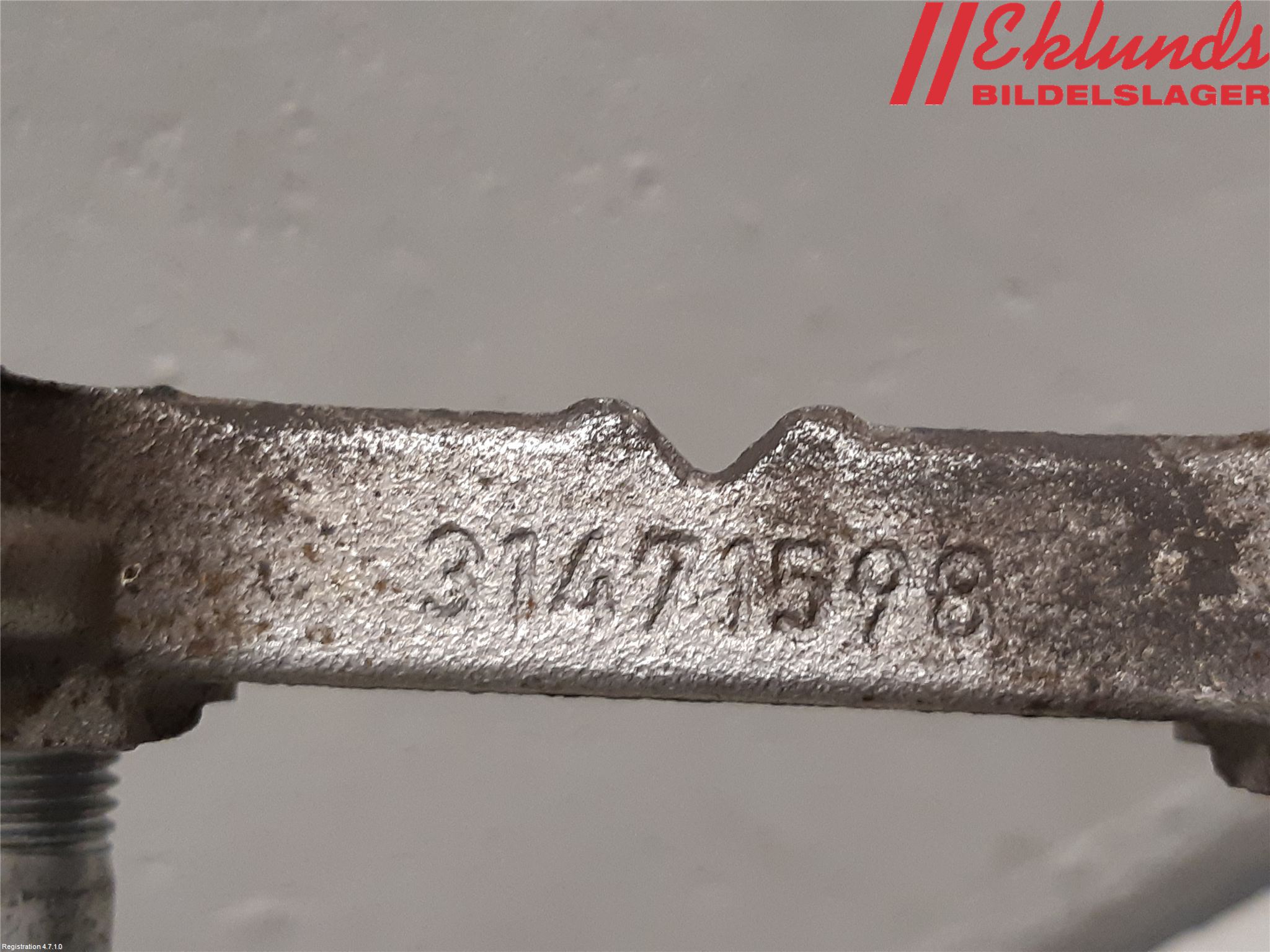 Volvo XC90/RECHARGE 16- Bromsokshållare