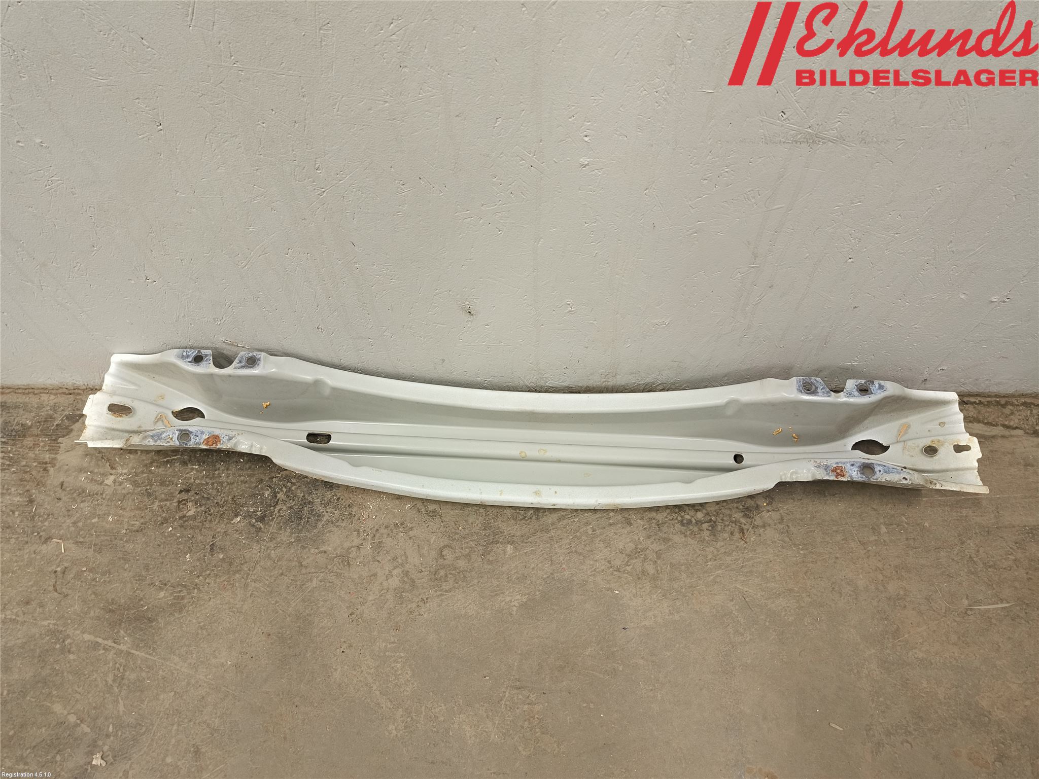 Volvo V60 11-13 Stötfångarbalk Bak