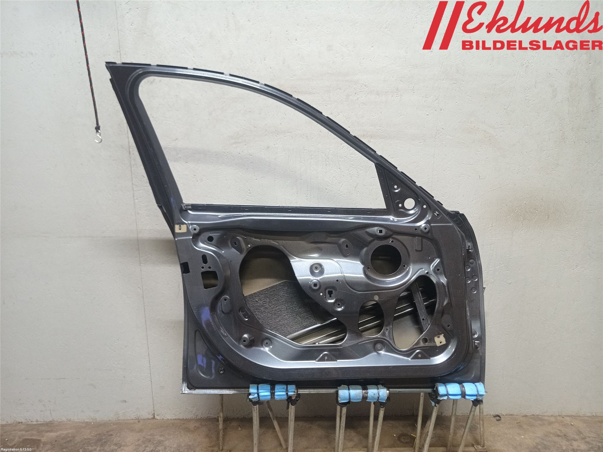 BMW 3 F30/F31/F80 12-19 Dörr Fram Vänster