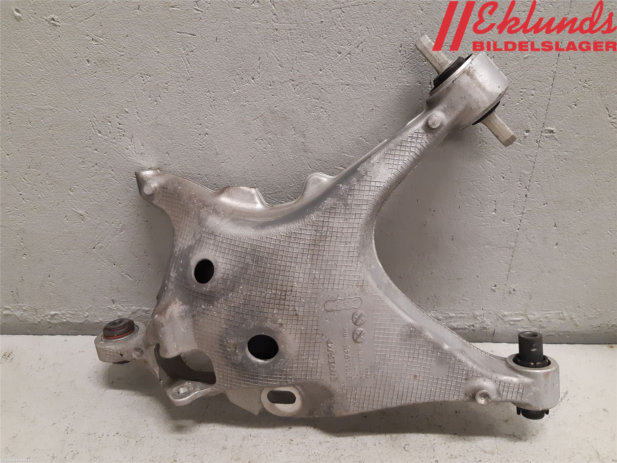 Volvo XC90/RECHARGE 16- Bärarm Bak Höger