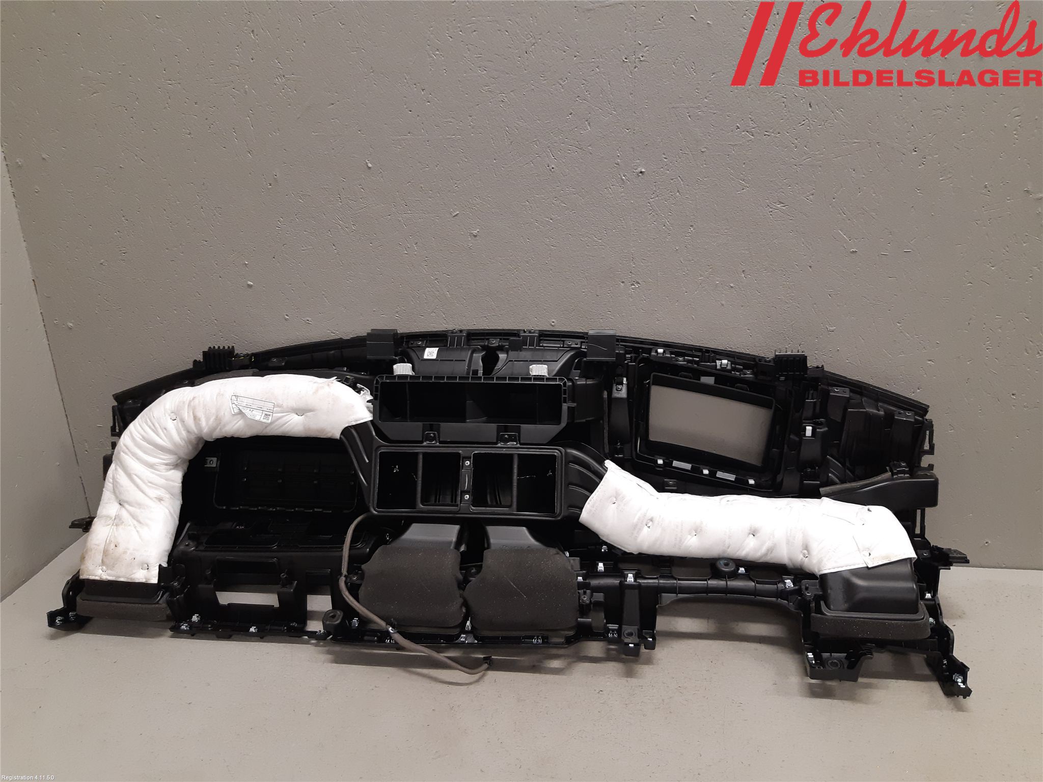 Hyundai TUCSON 05- Instrumentbräda