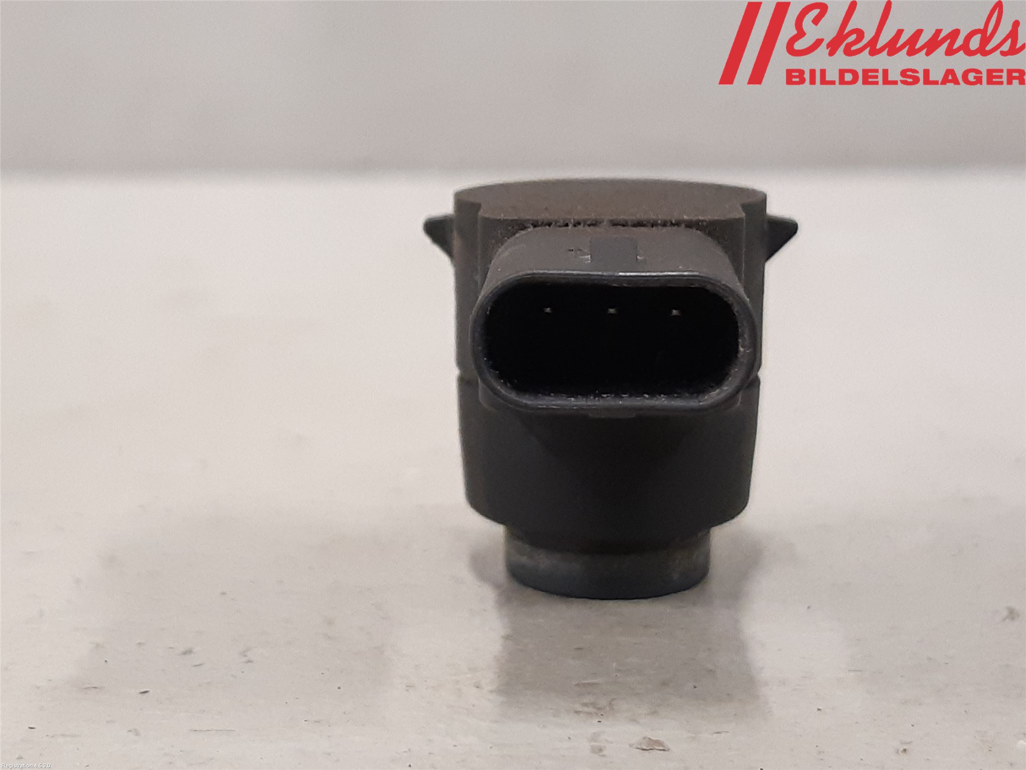 Mercedes-Benz MB E-KLASS (W212) 09-16 Parkeringshjälp Frontsensor