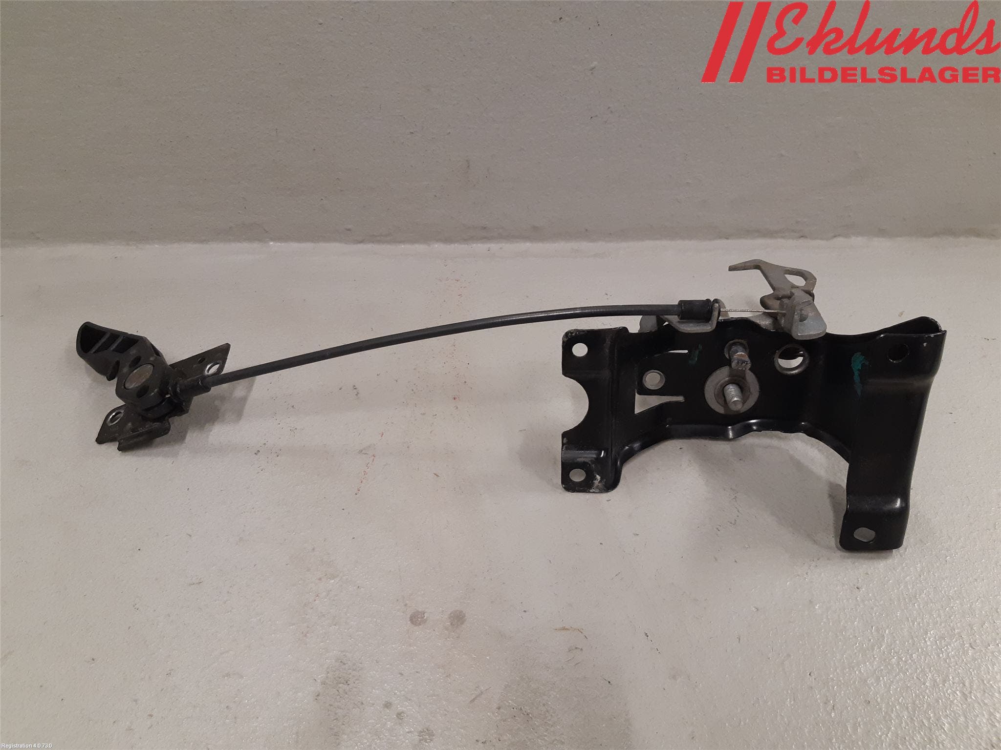 BMW X5 F15 13-18 Huvlås Wire-Spak