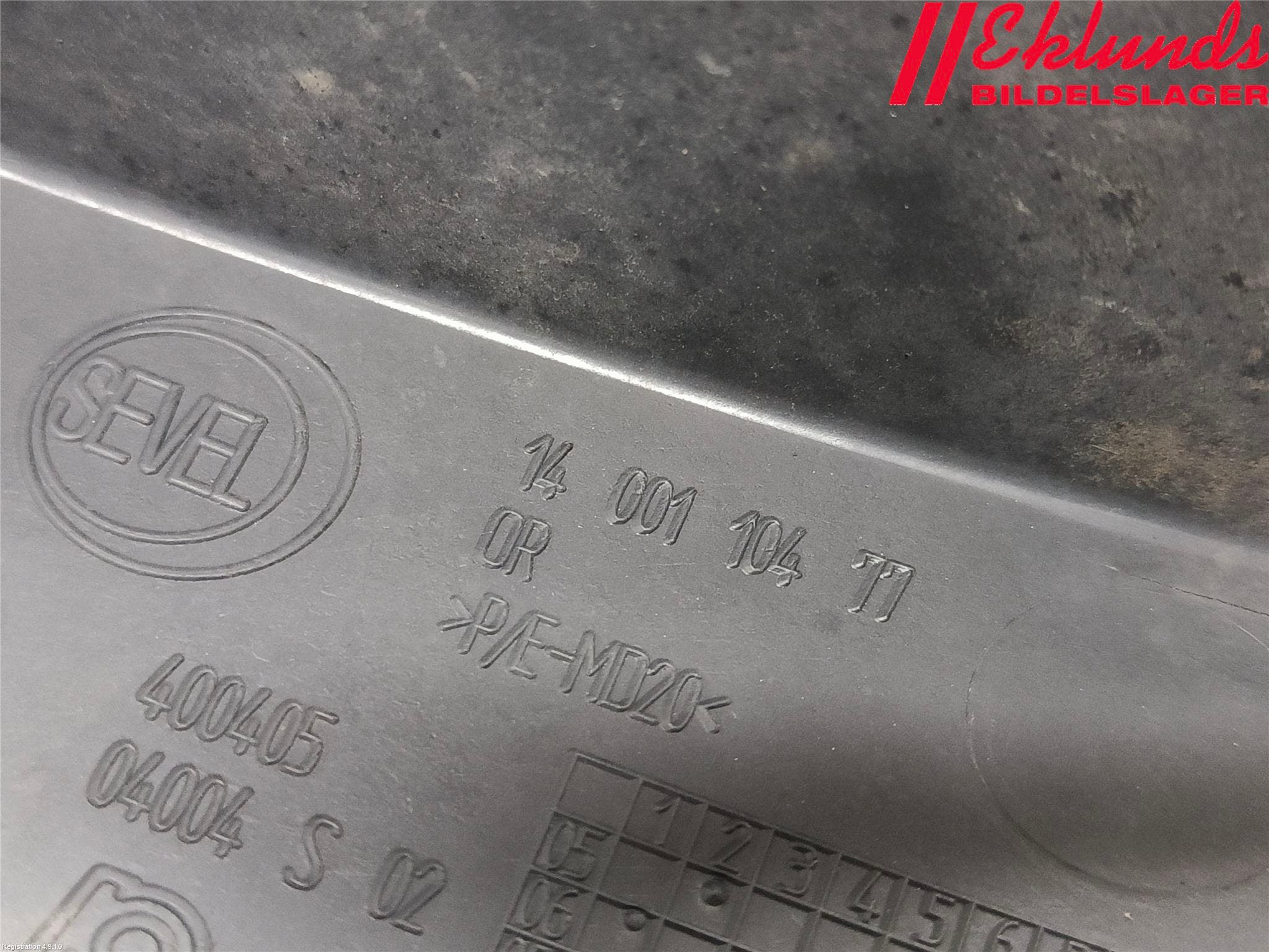 Peugeot EXPERT 15-16 Frontplåt