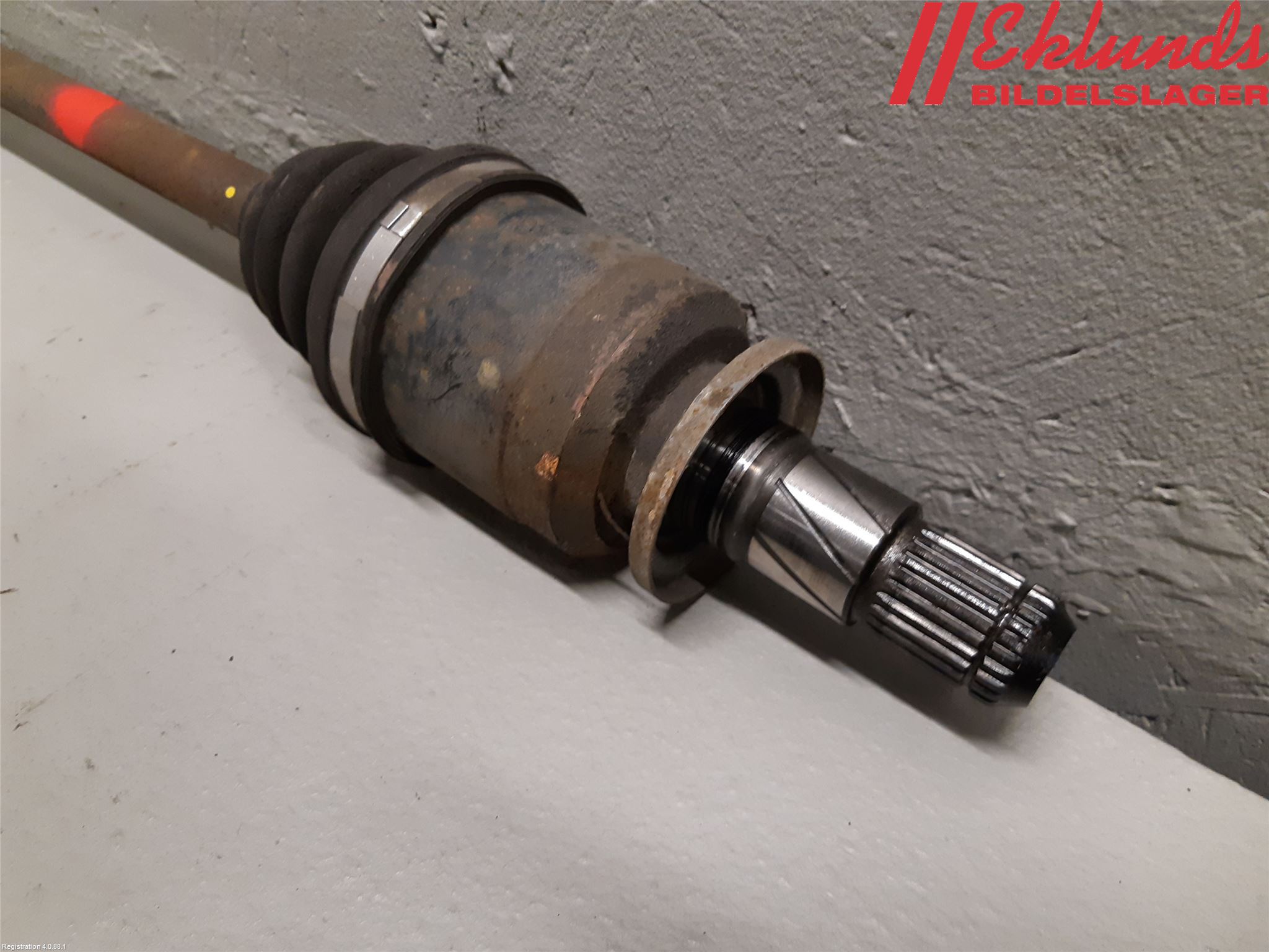 Subaru OUTBACK 15-20 Drivaxel Bak Vänster