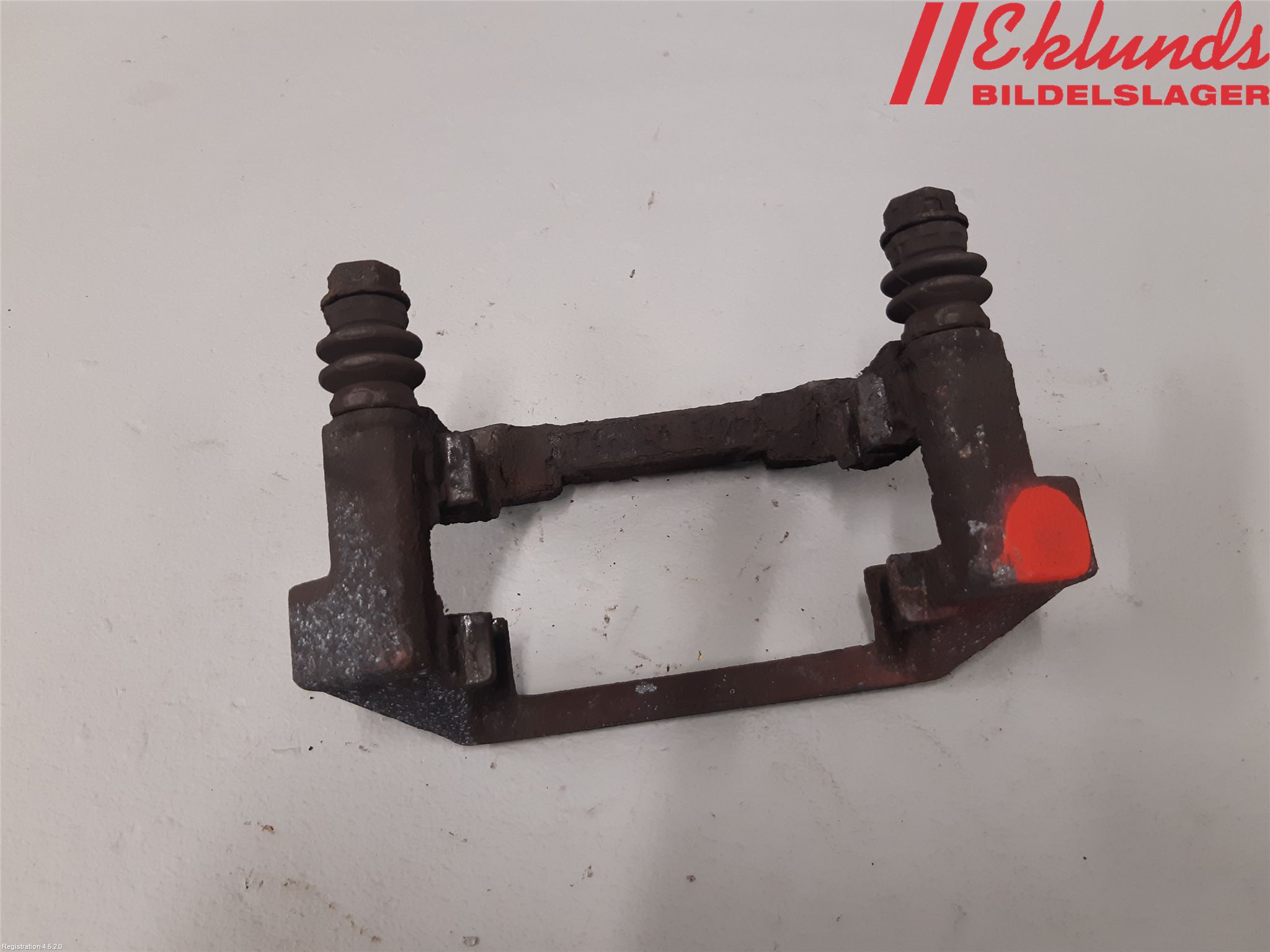 Volvo XC60 14-17 Bromsokshållare