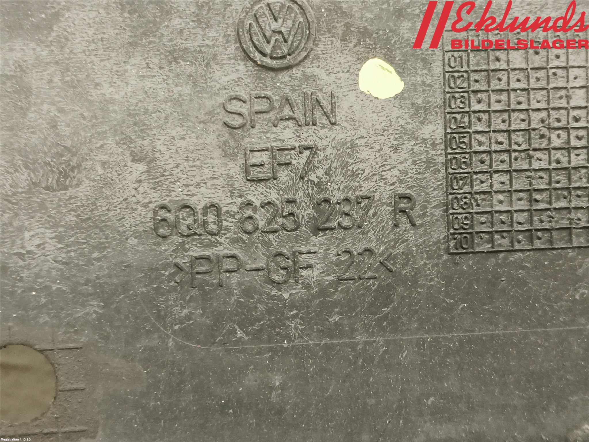 Volkswagen VW POLO 10-17 Hasplåt Plåt-Plast