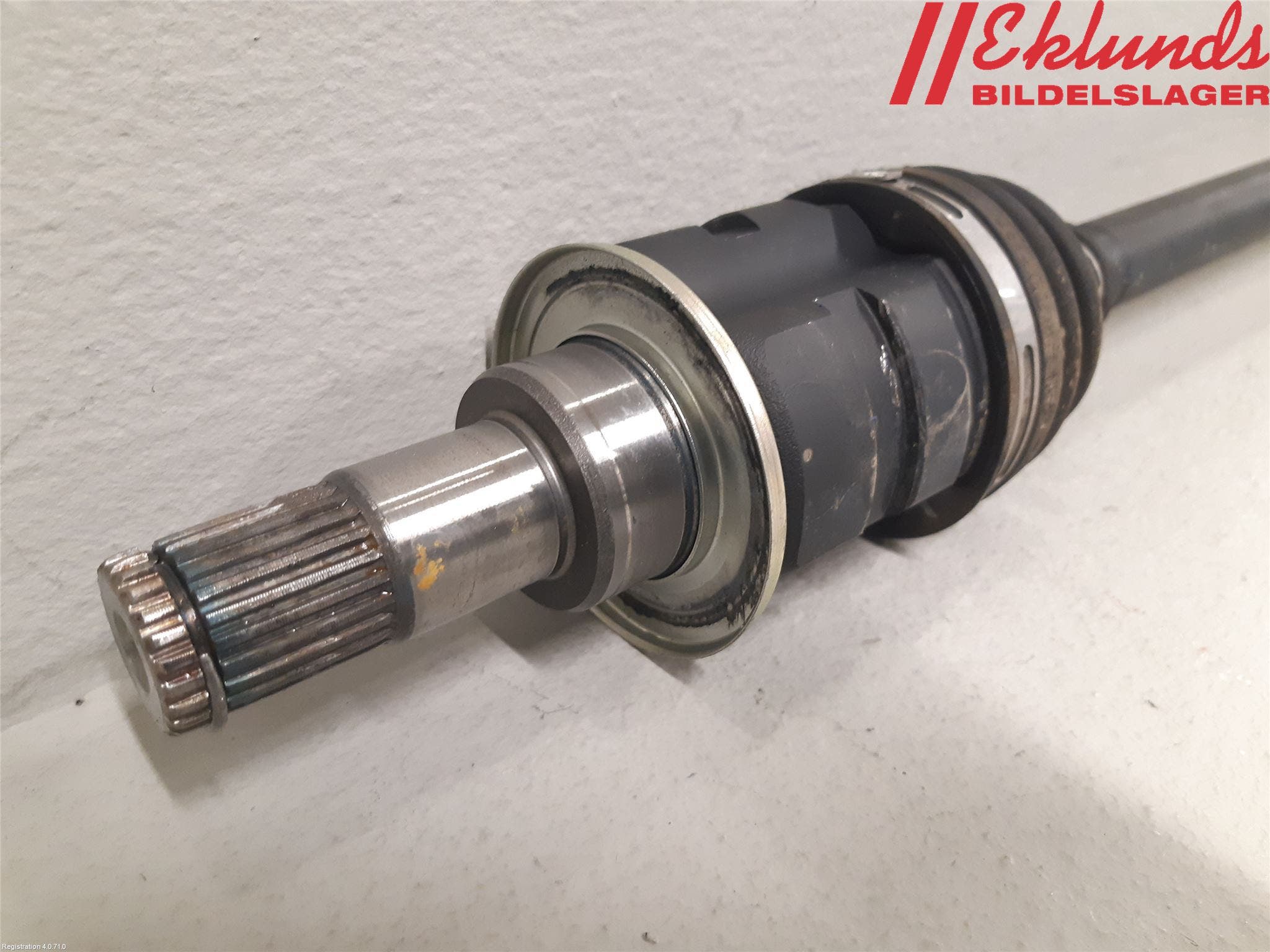 Toyota RAV4 19- Drivaxel Bak Höger